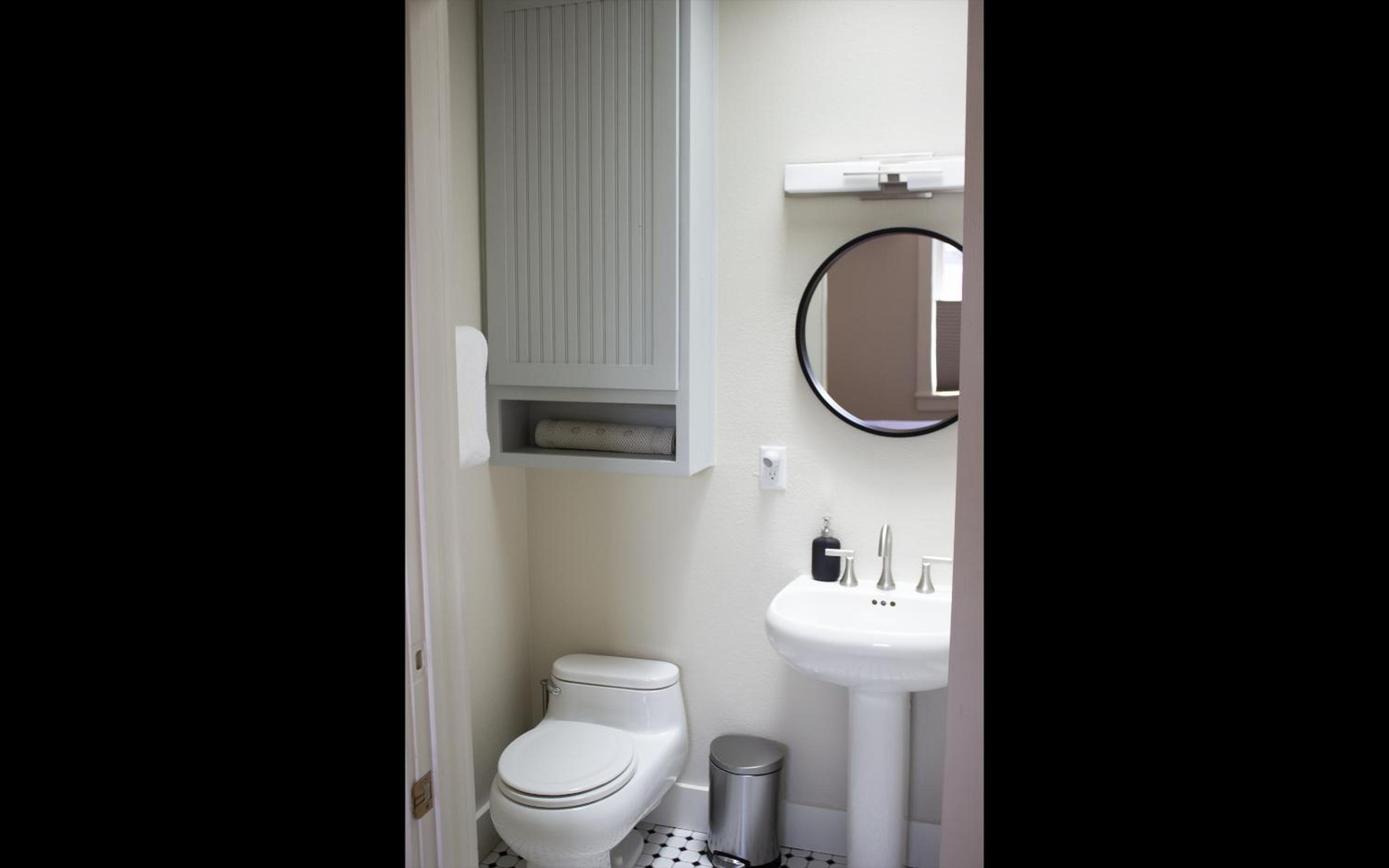 Two-Bedroom Deluxe Apartment photo 2