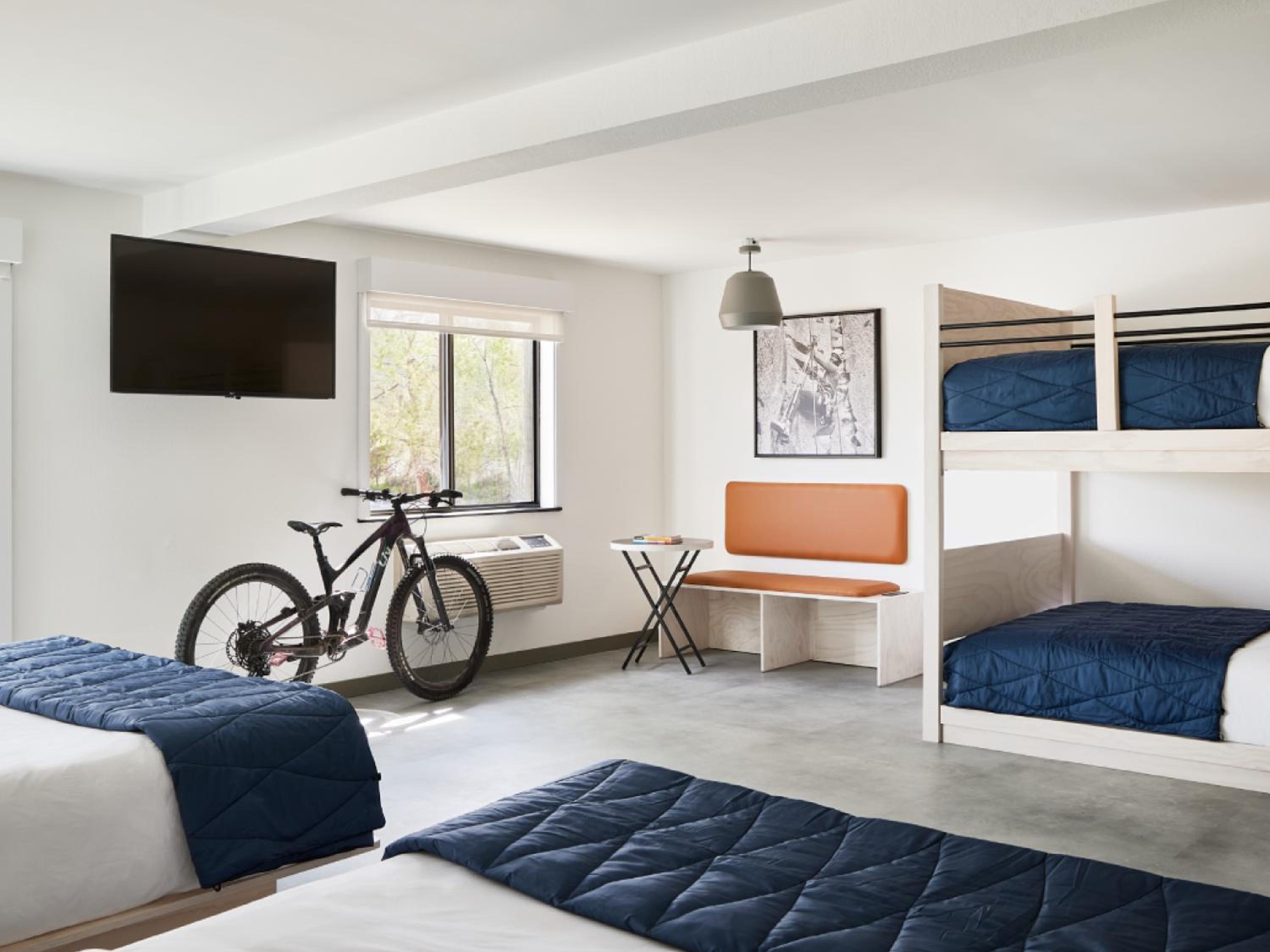 Queen Room with Two Queen Beds and Two Queen Bunk Beds - Photo 4