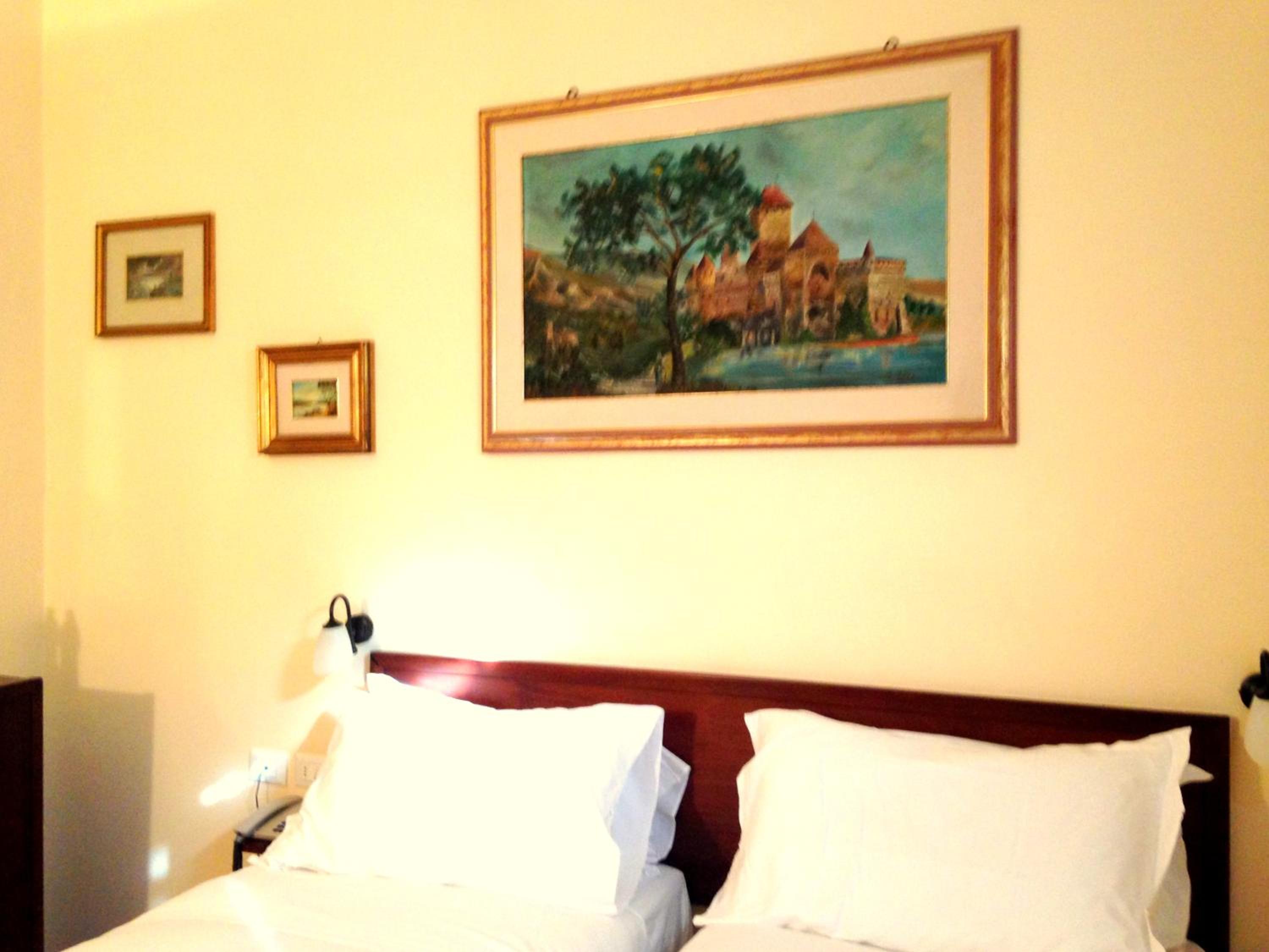 Standard Double Room photo 2