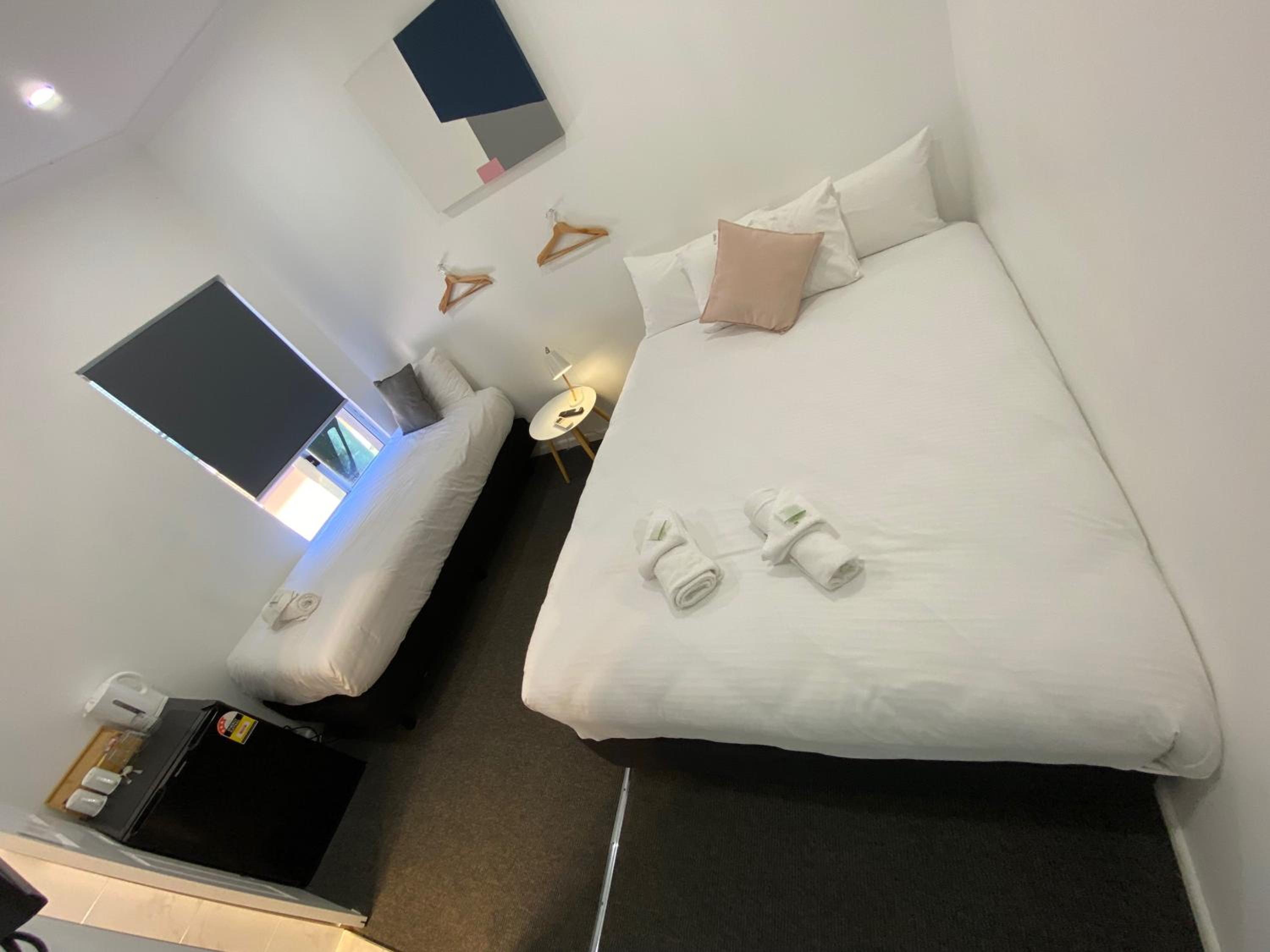 Triple Room - Photo 7