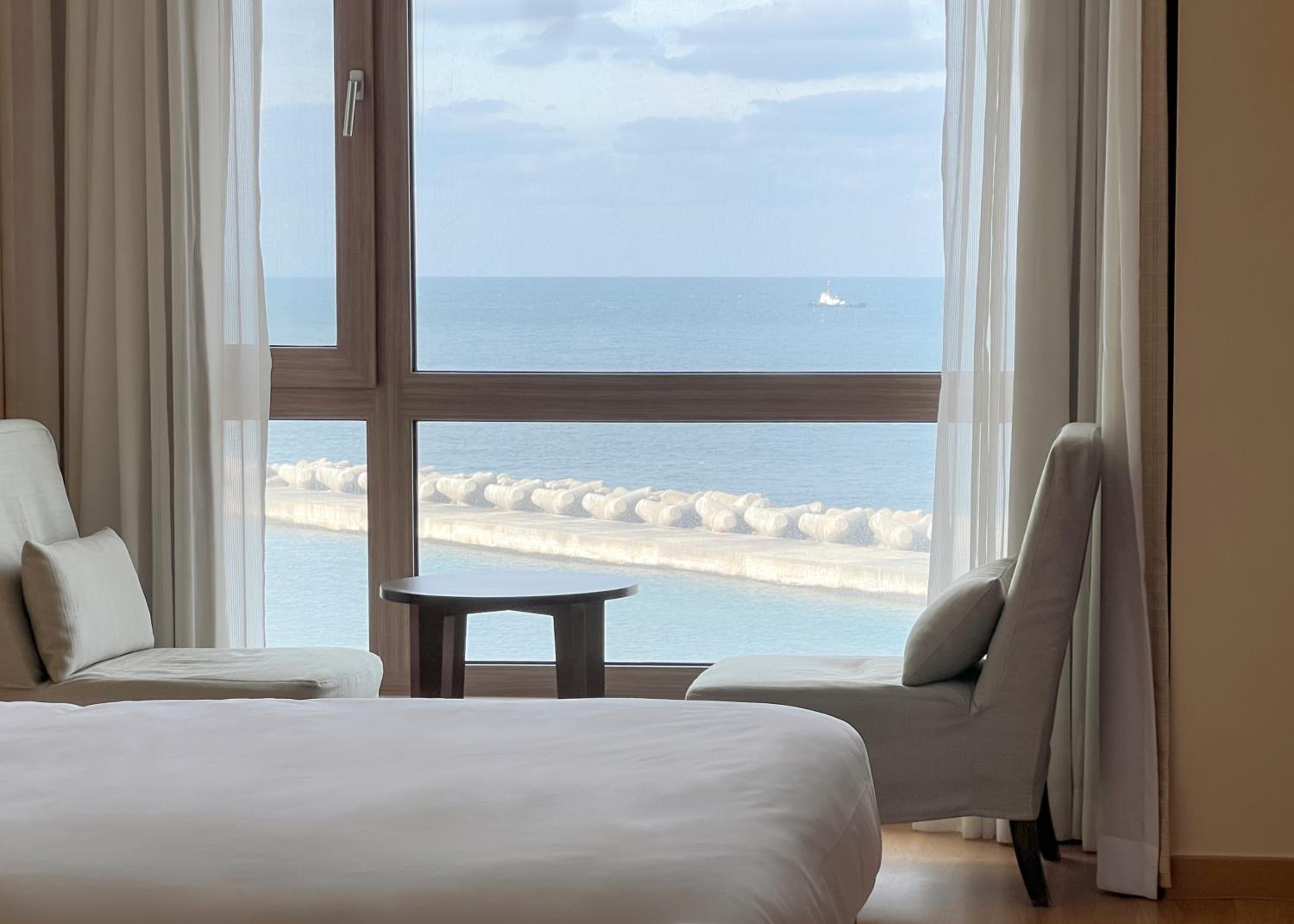 Standard Double Room with Ocean View