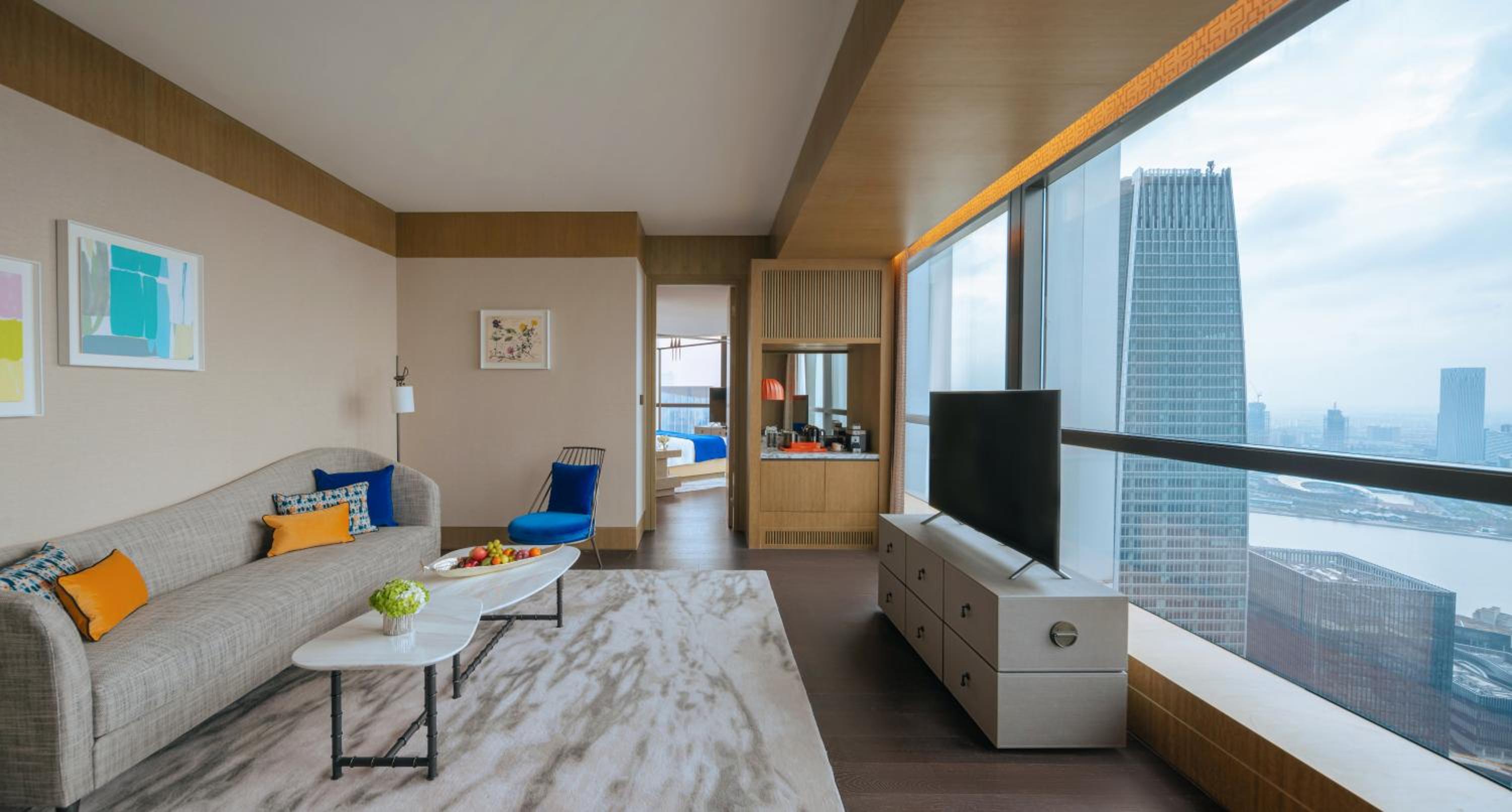 MGM Panorama River View Suite photo 2