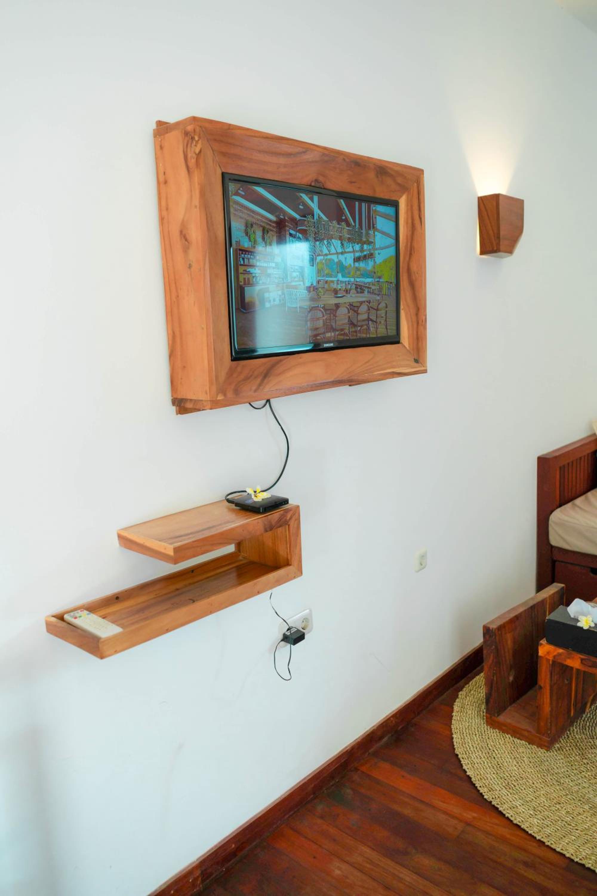 Deluxe Suite Room with Free One Time Lunch or Dinner  photo 3