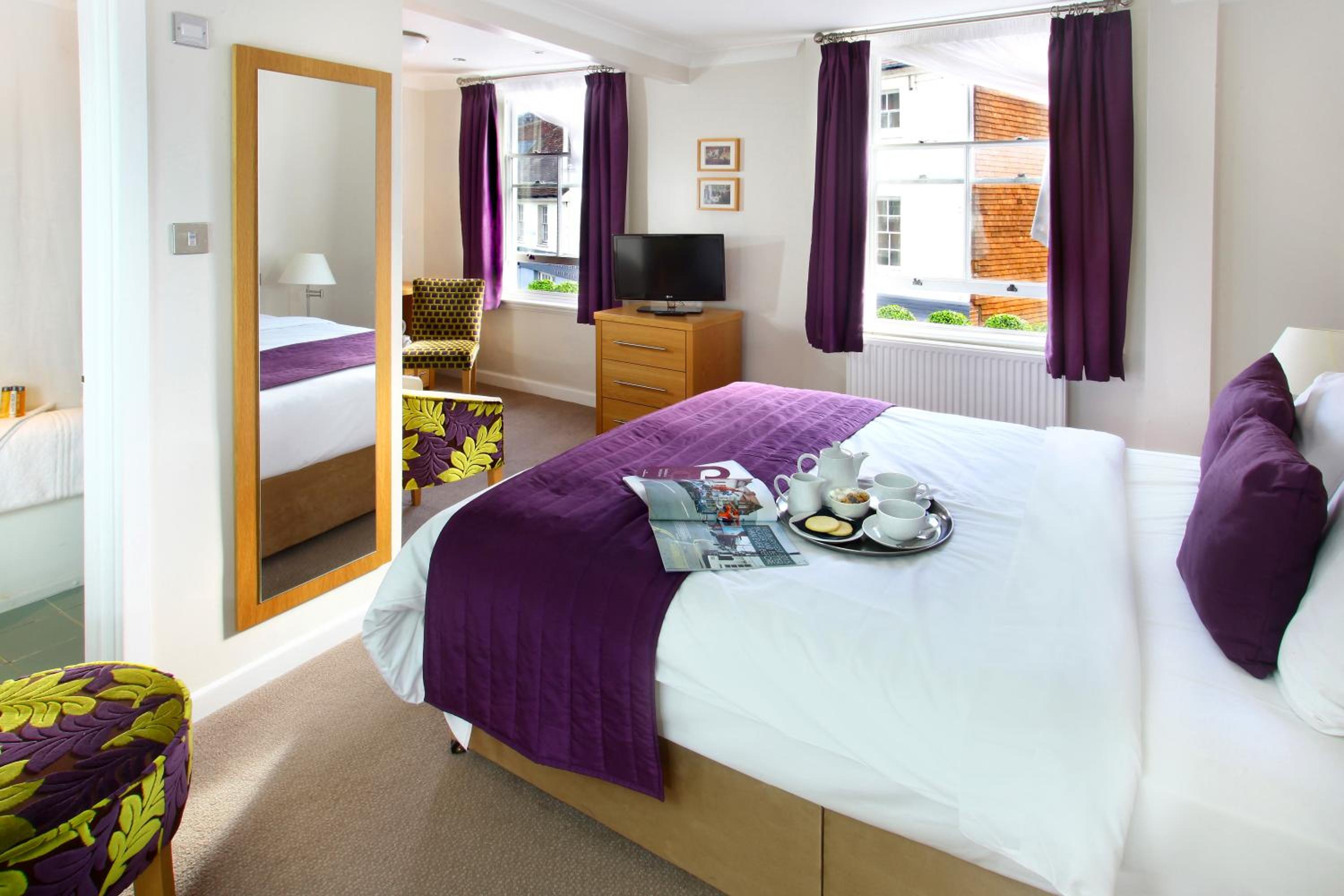 Double Room - Photo 10