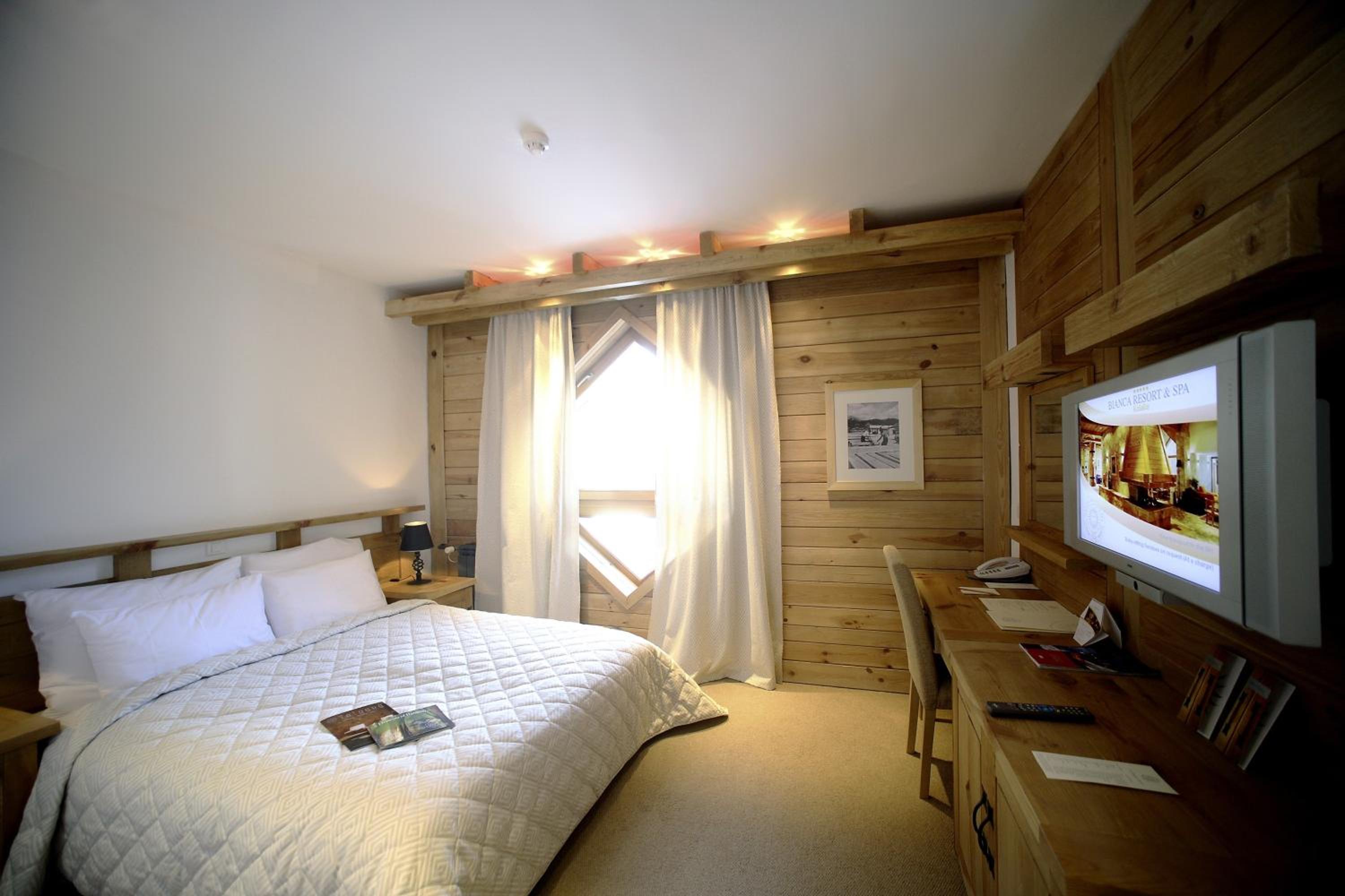 Standard Double Room - Photo 1