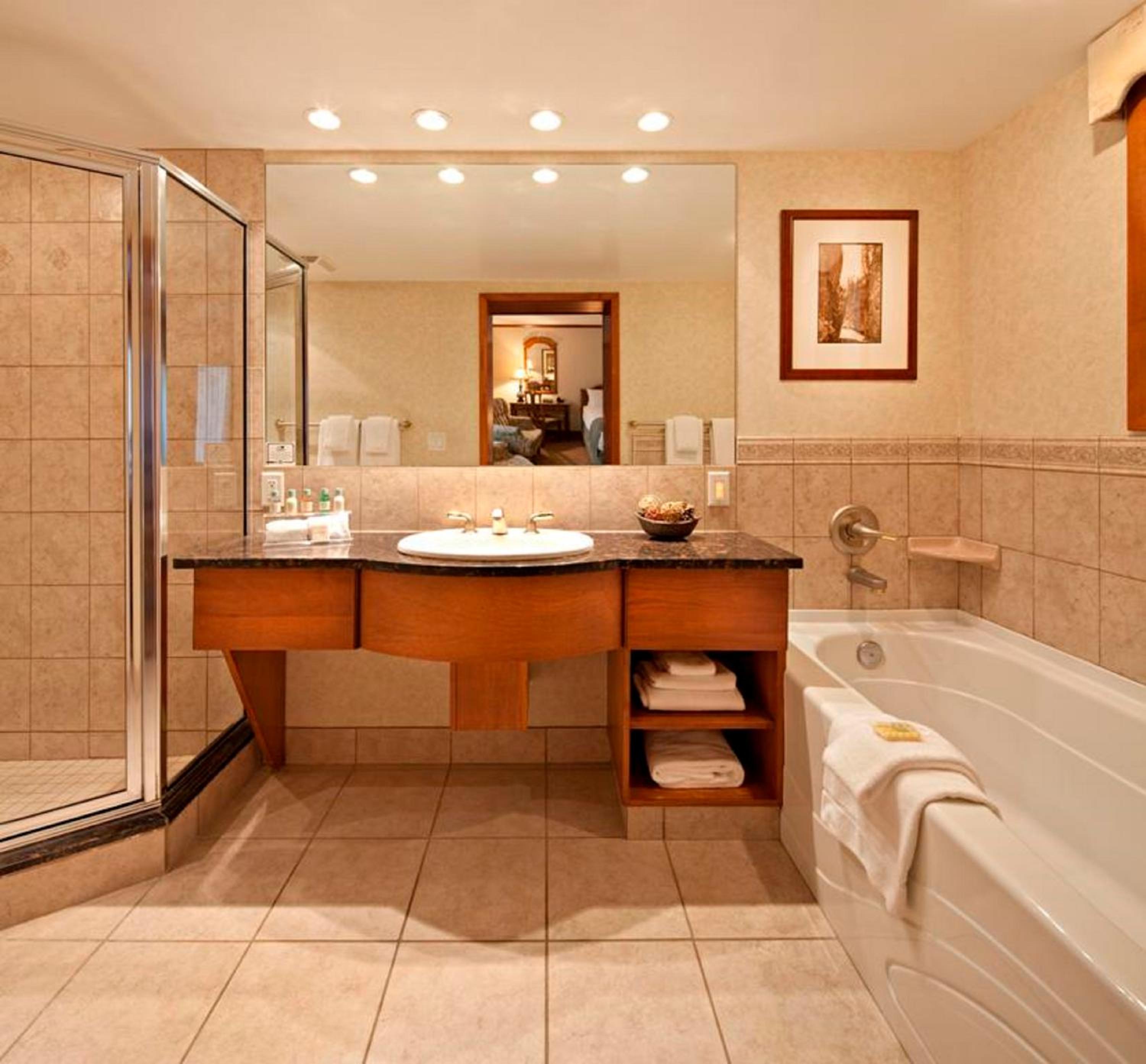 Deluxe Room with Two Queen Beds - Photo 2