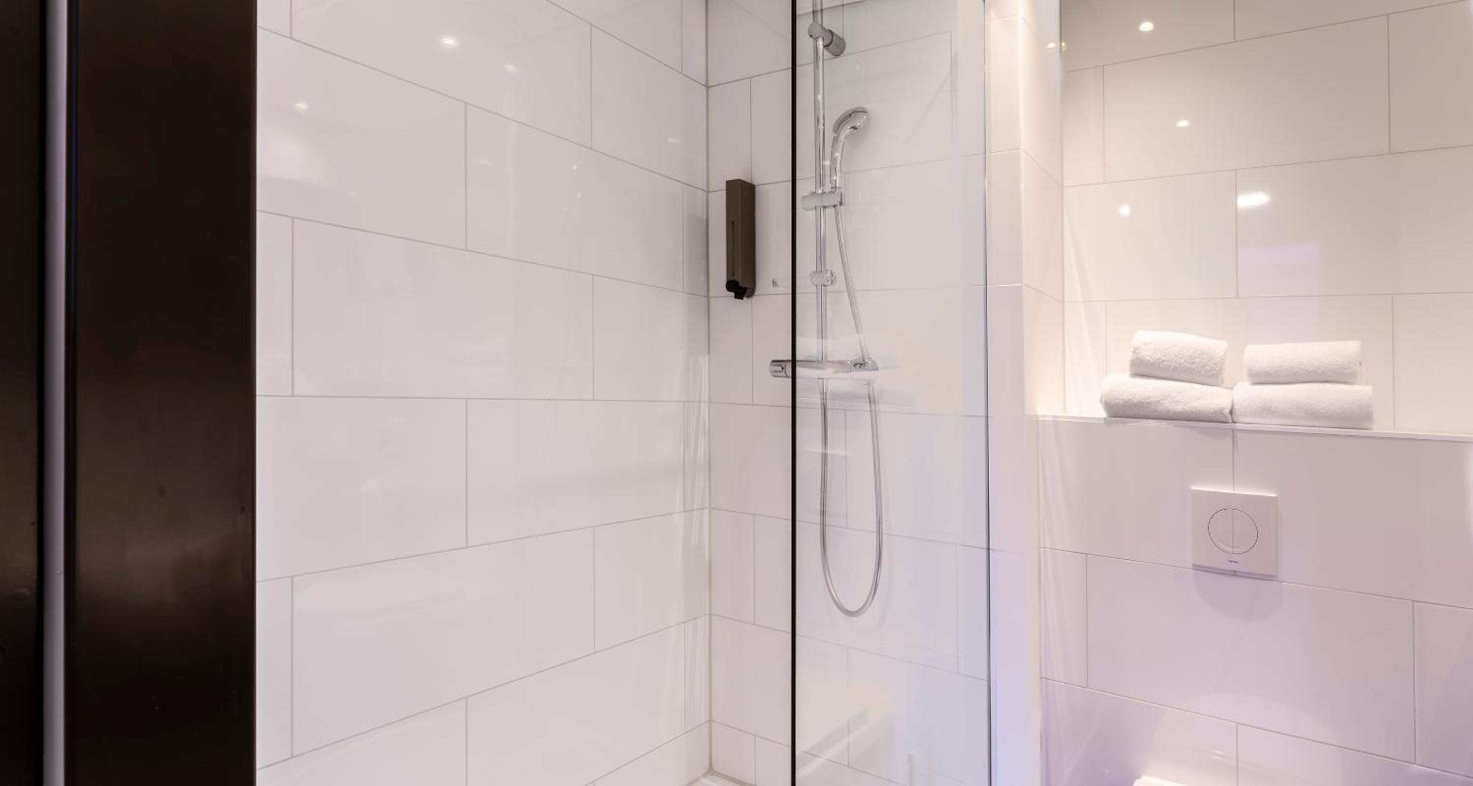Large Single Room photo 1