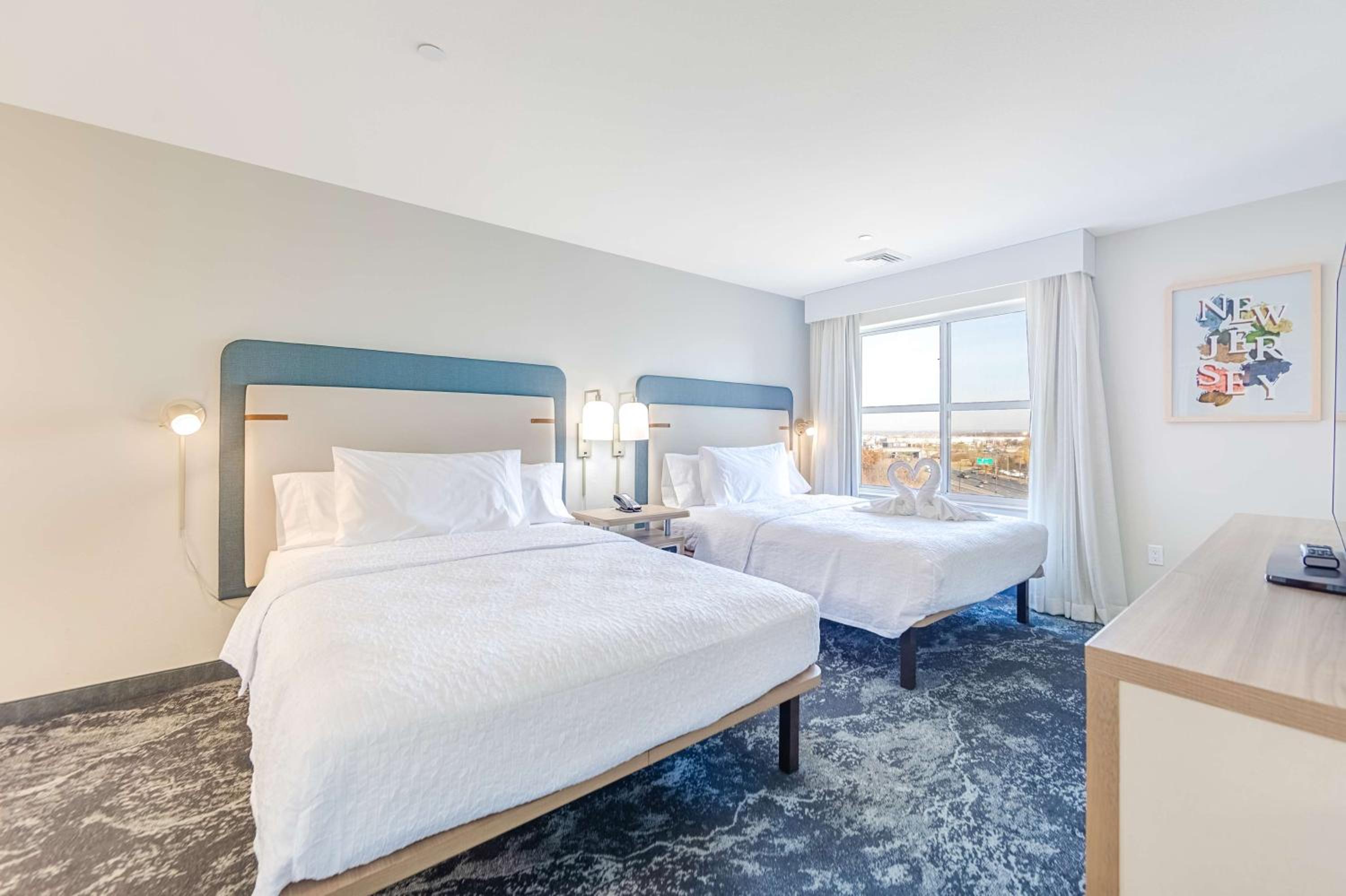 One-Bedroom Suite with Spa Bath - Photo 4