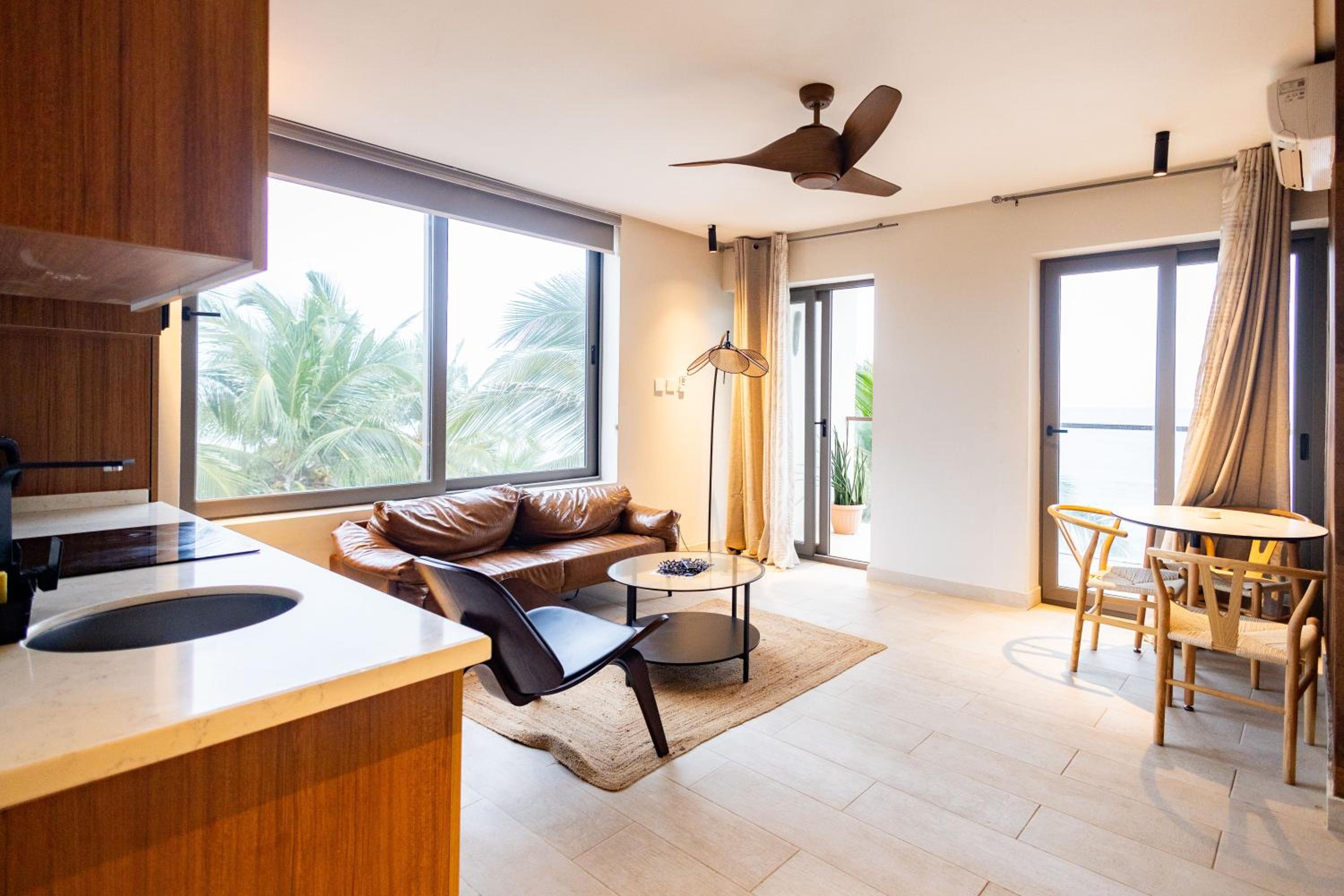 Apartment with Balcony photo 1