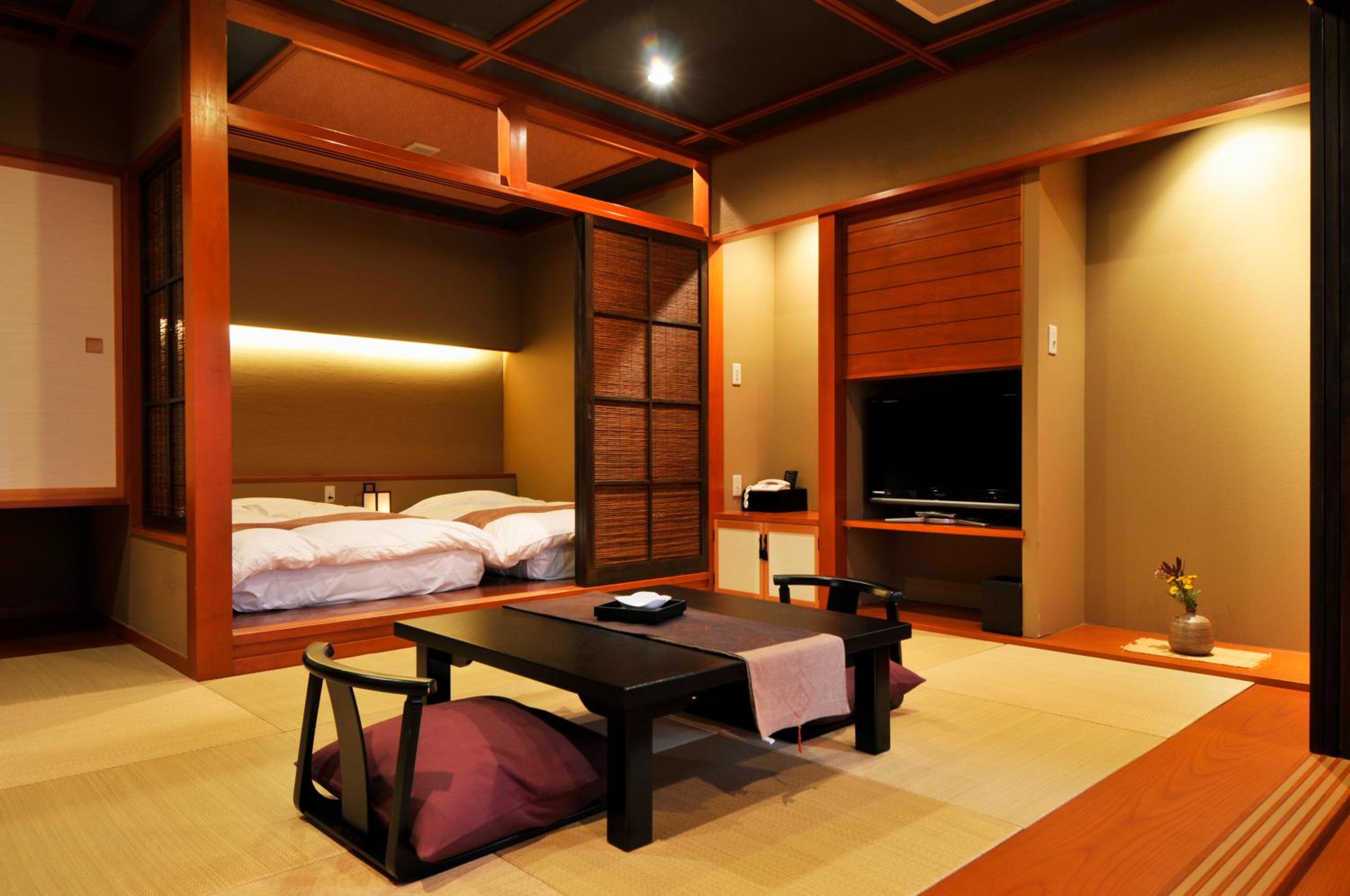 Japanese-Style Room with Beds with Lounge Access (over 13 years old)- No View