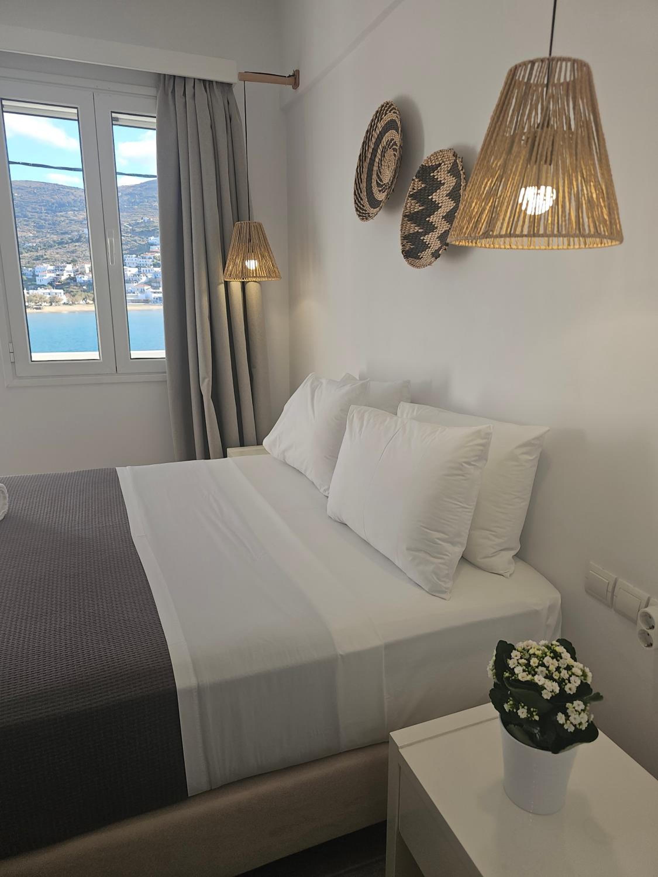 Deluxe Double Room with Balcony and Sea View photo 2
