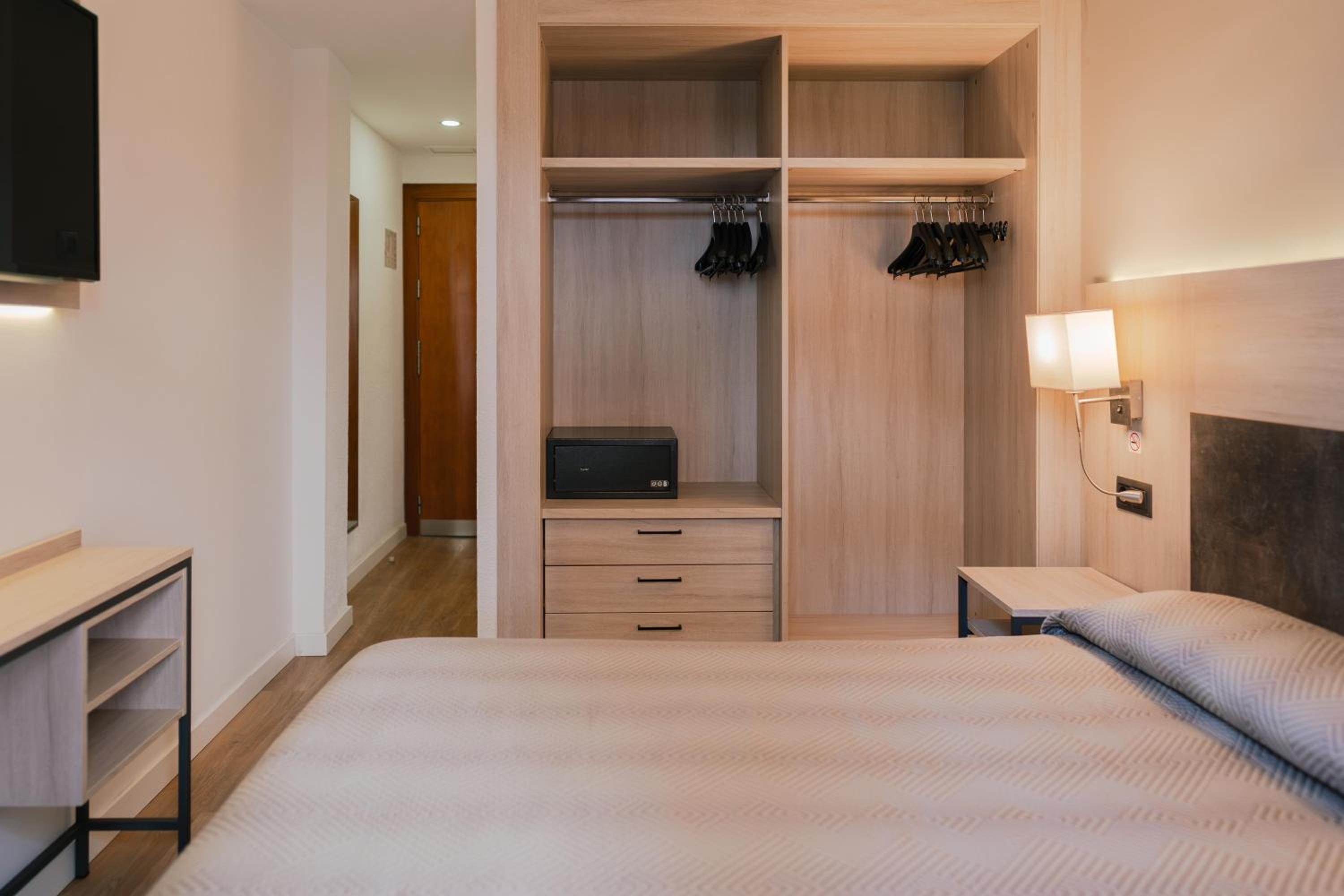 Comfort Single Room (1 Adult)