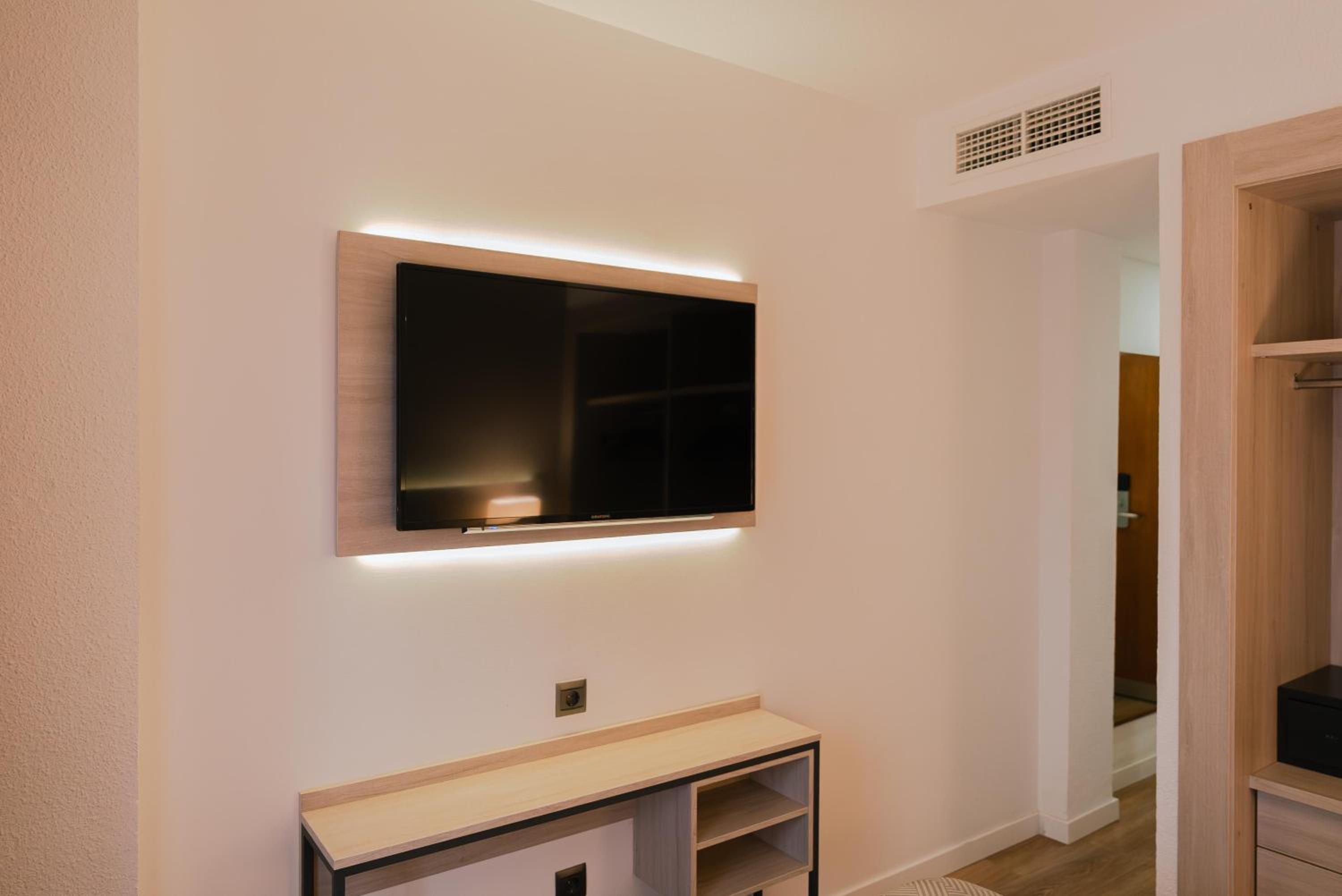 Comfort Single Room (1 Adult)