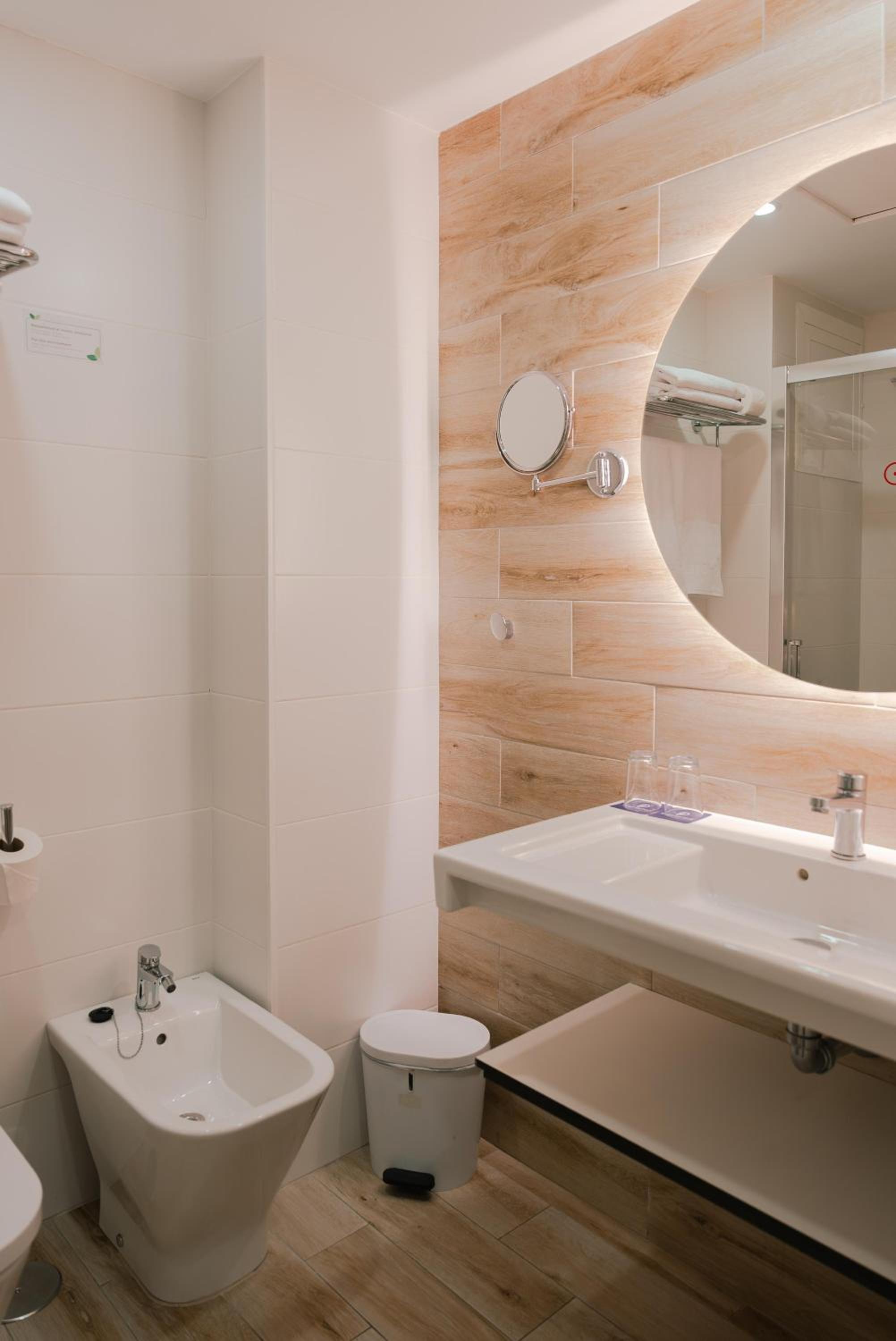 Comfort Single Room (1 Adult)