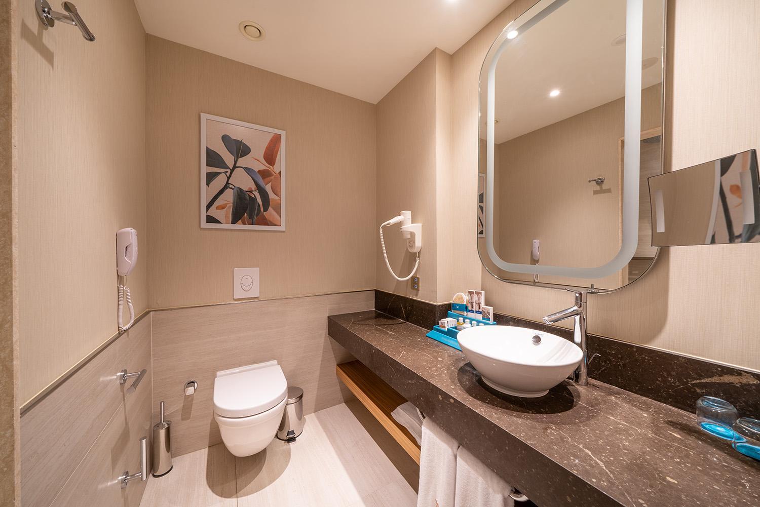 Large Room with Pool Access via Stairs