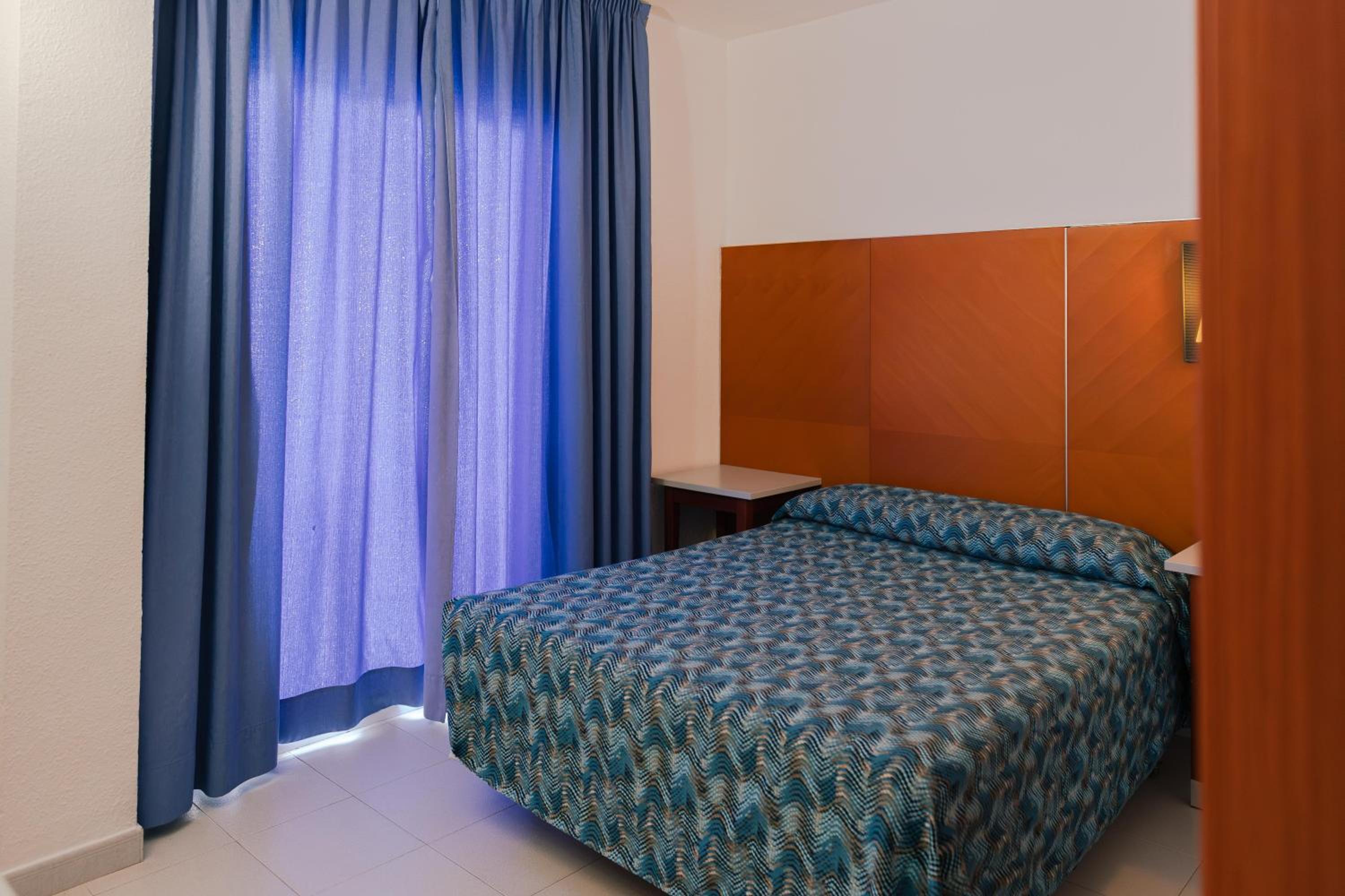Essential Single Room (1 Addult)