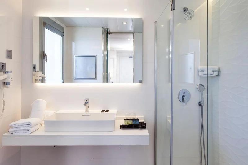 Comfort Double Room (1 Adult + 1 Child) photo 1