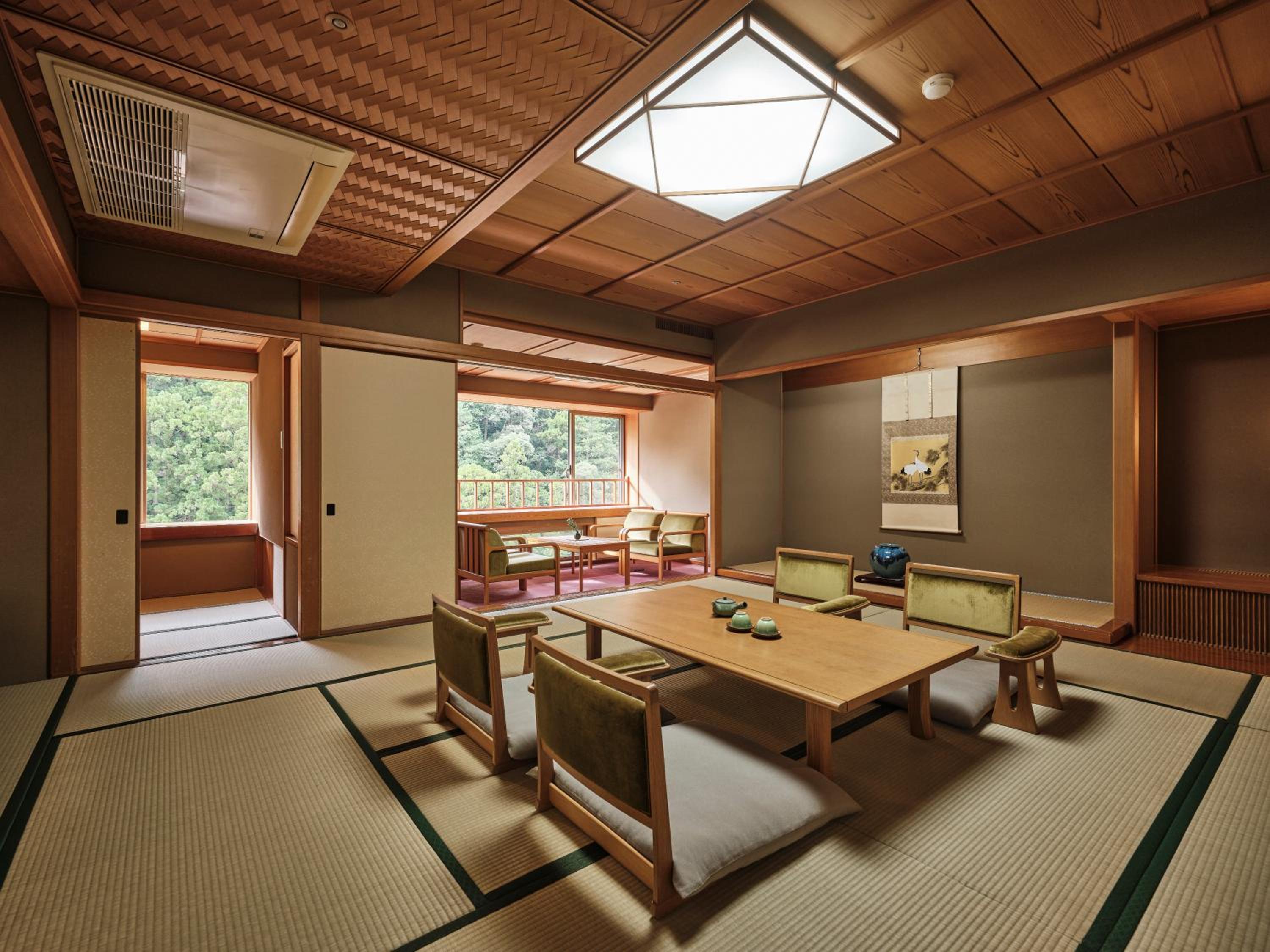 Premium Japanese-Style Room With River and Forest View - Non Smoking     photo 2
