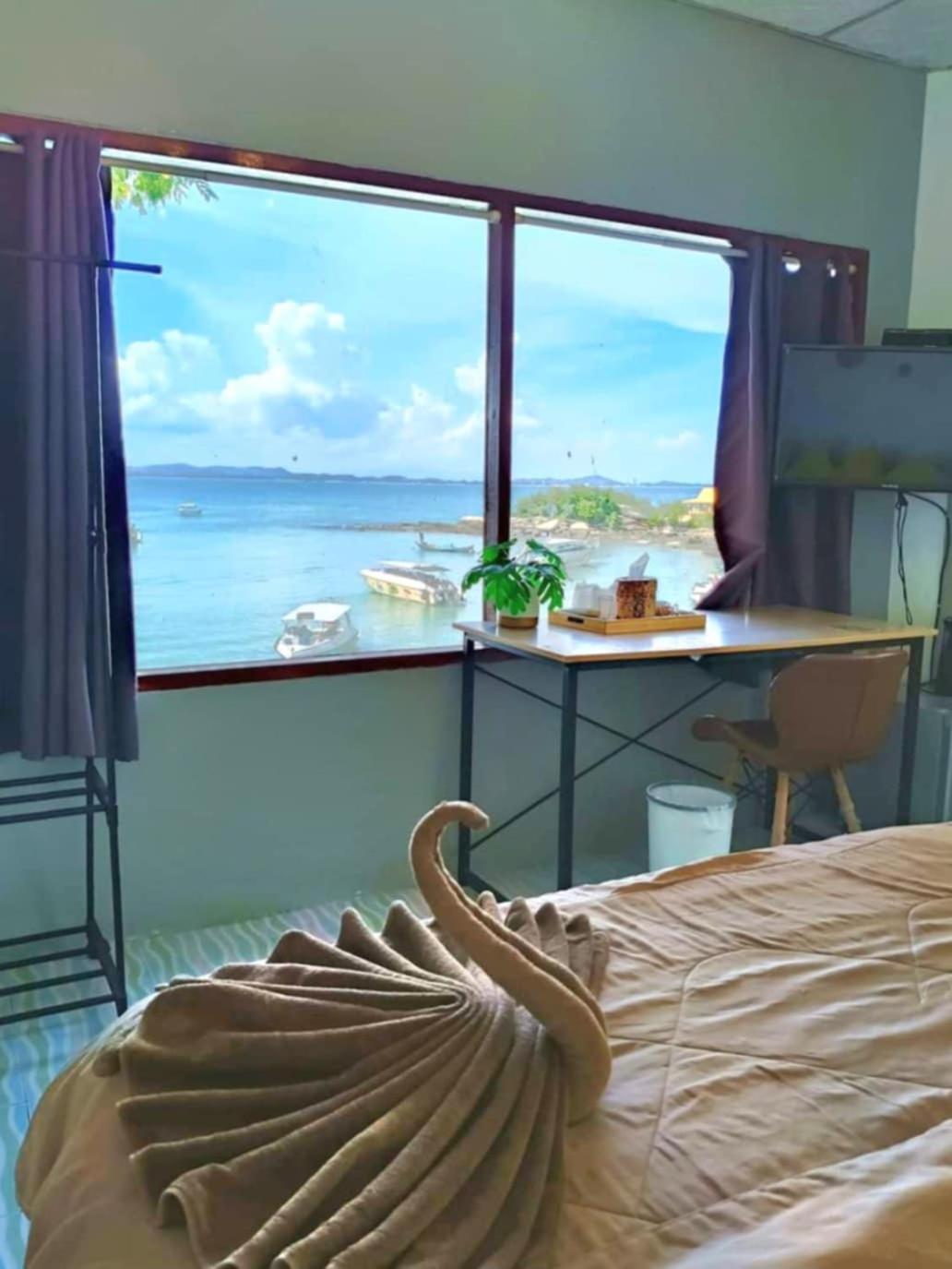 Queen Room with Sea View photo 3