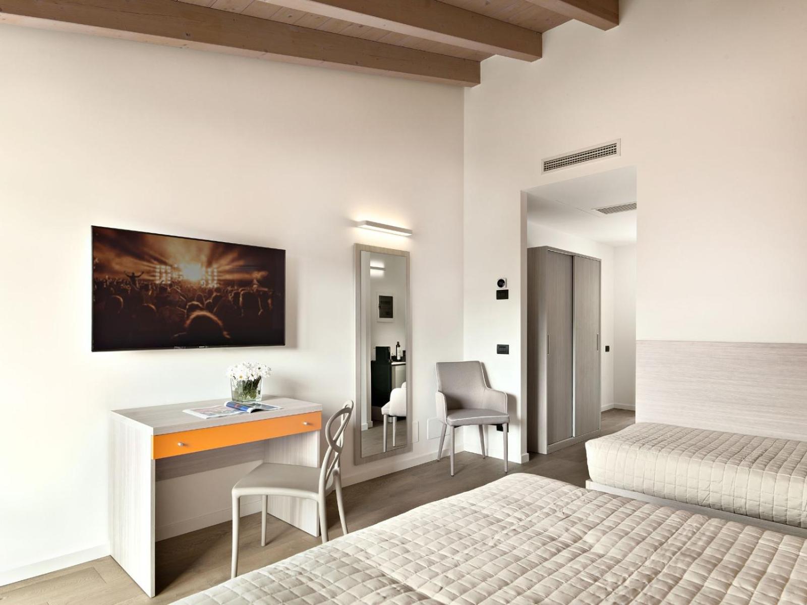 Deluxe Triple Room