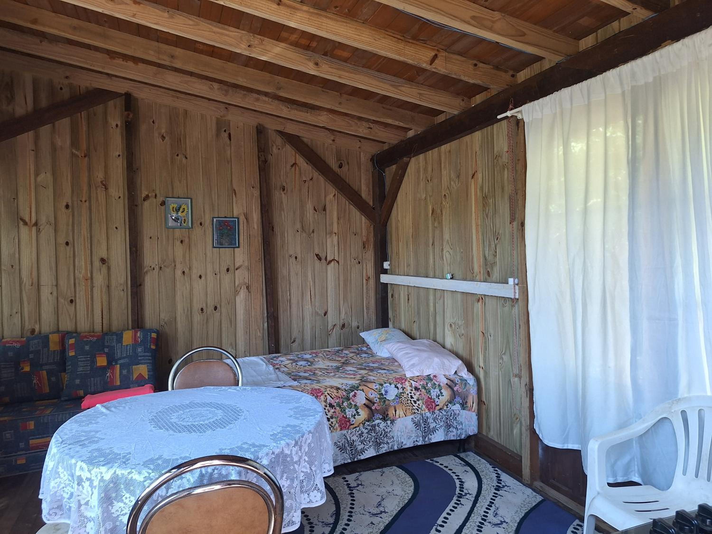 Family Room with Private Bathroom photo 1