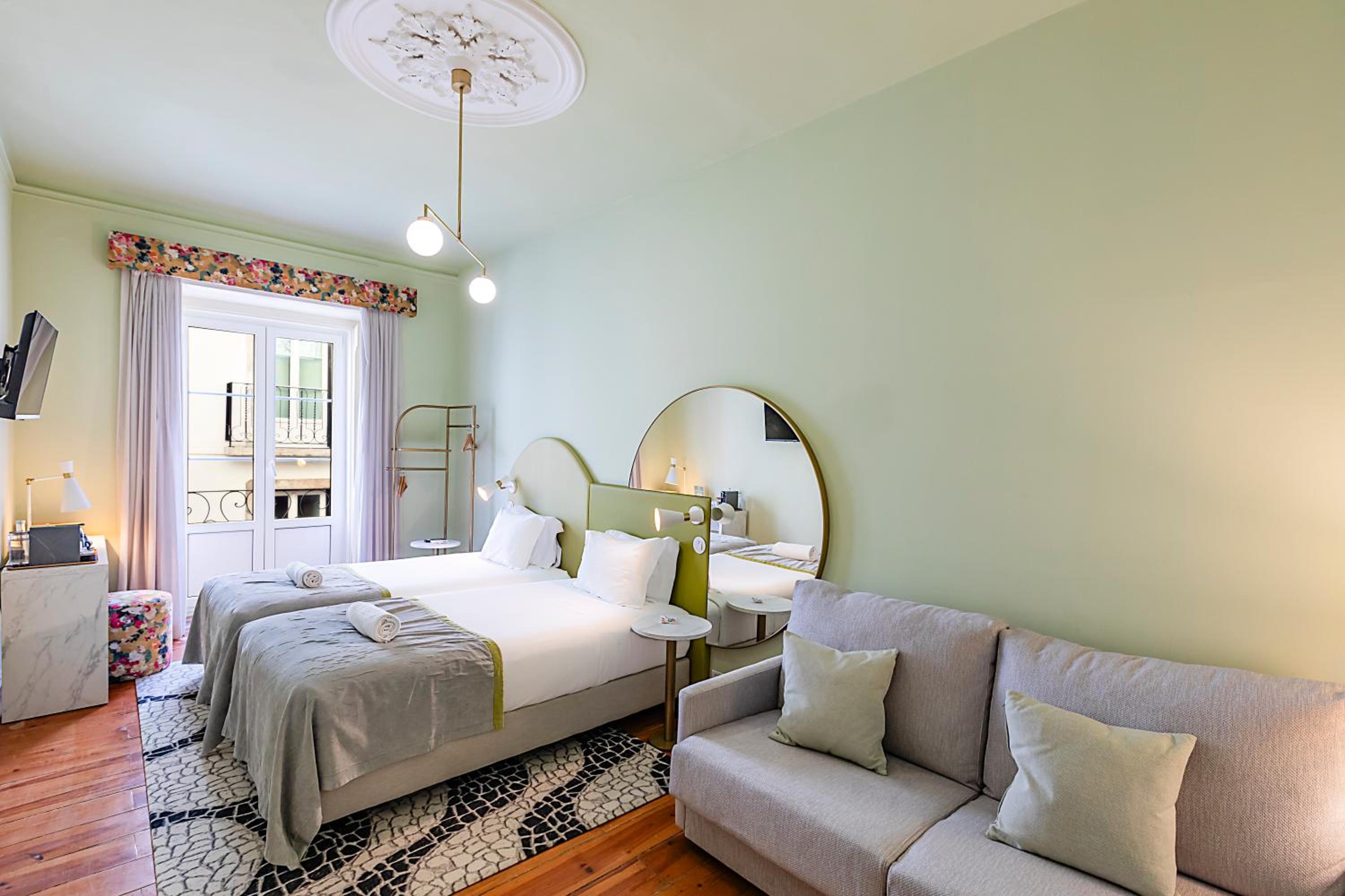 Deluxe Double or Twin Room photo 2