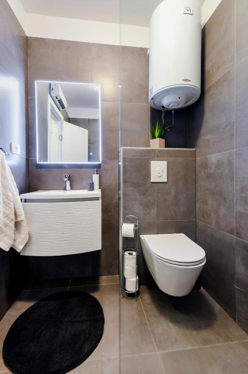 Studio Apartment with Balcony