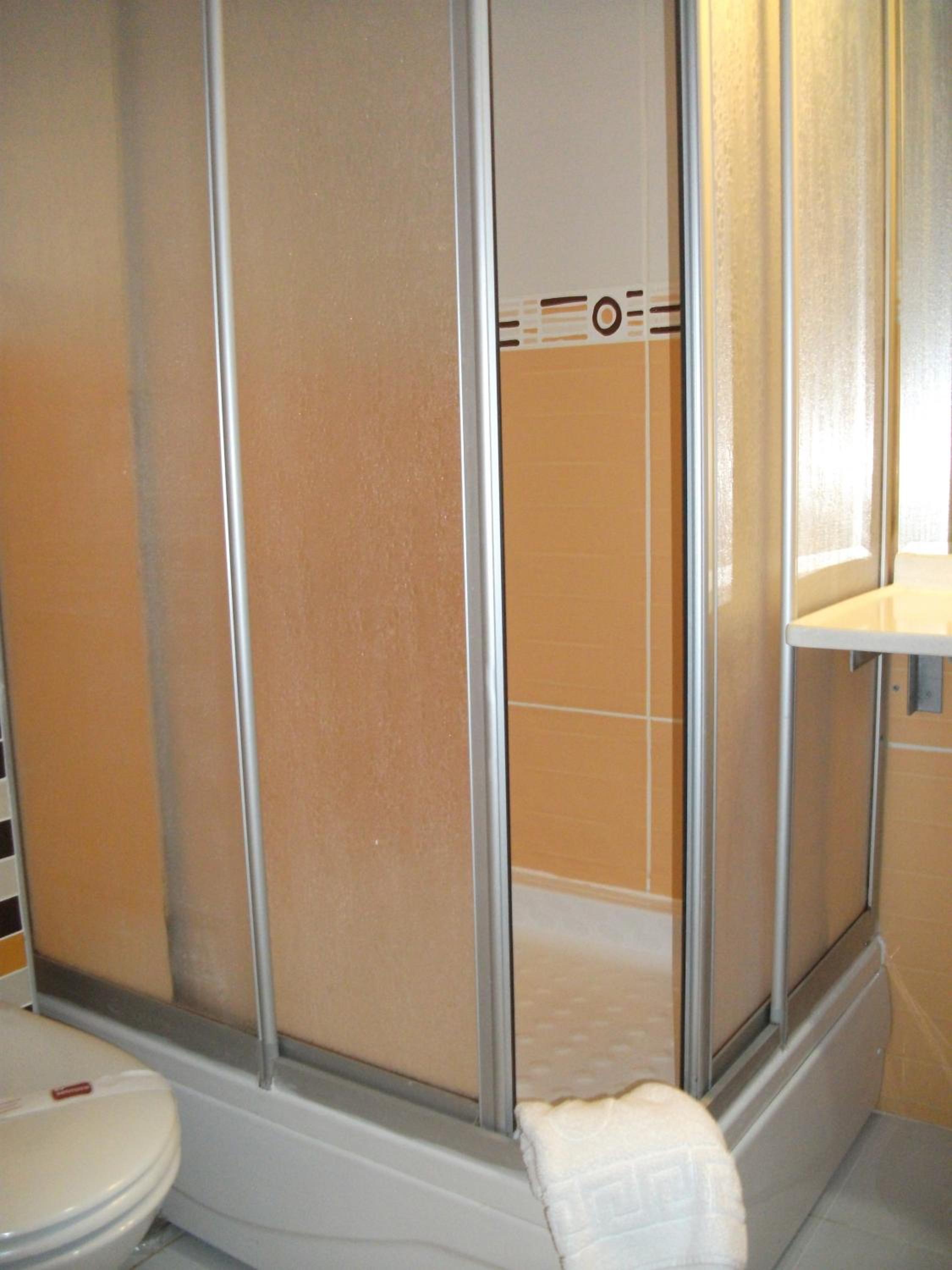Standard Twin Room photo 3