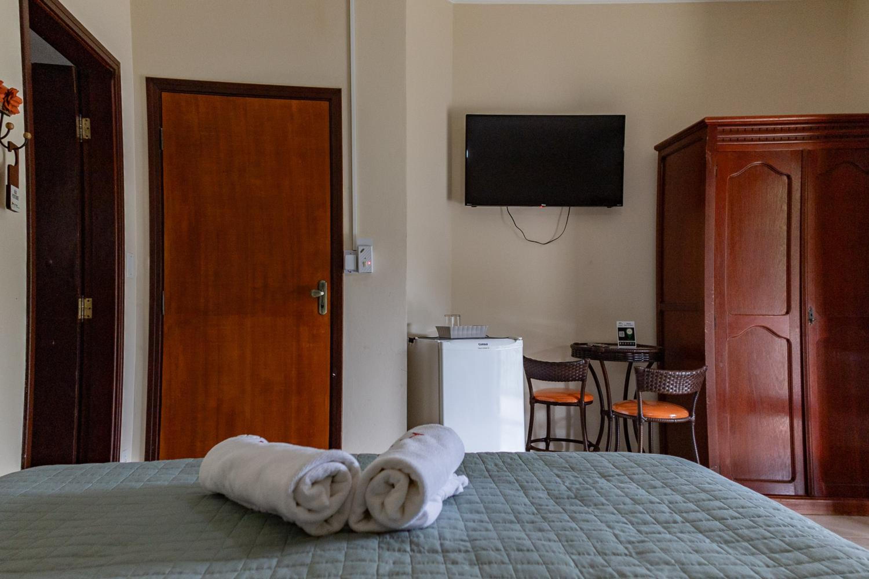 Triple Room with Balcony - Photo 5