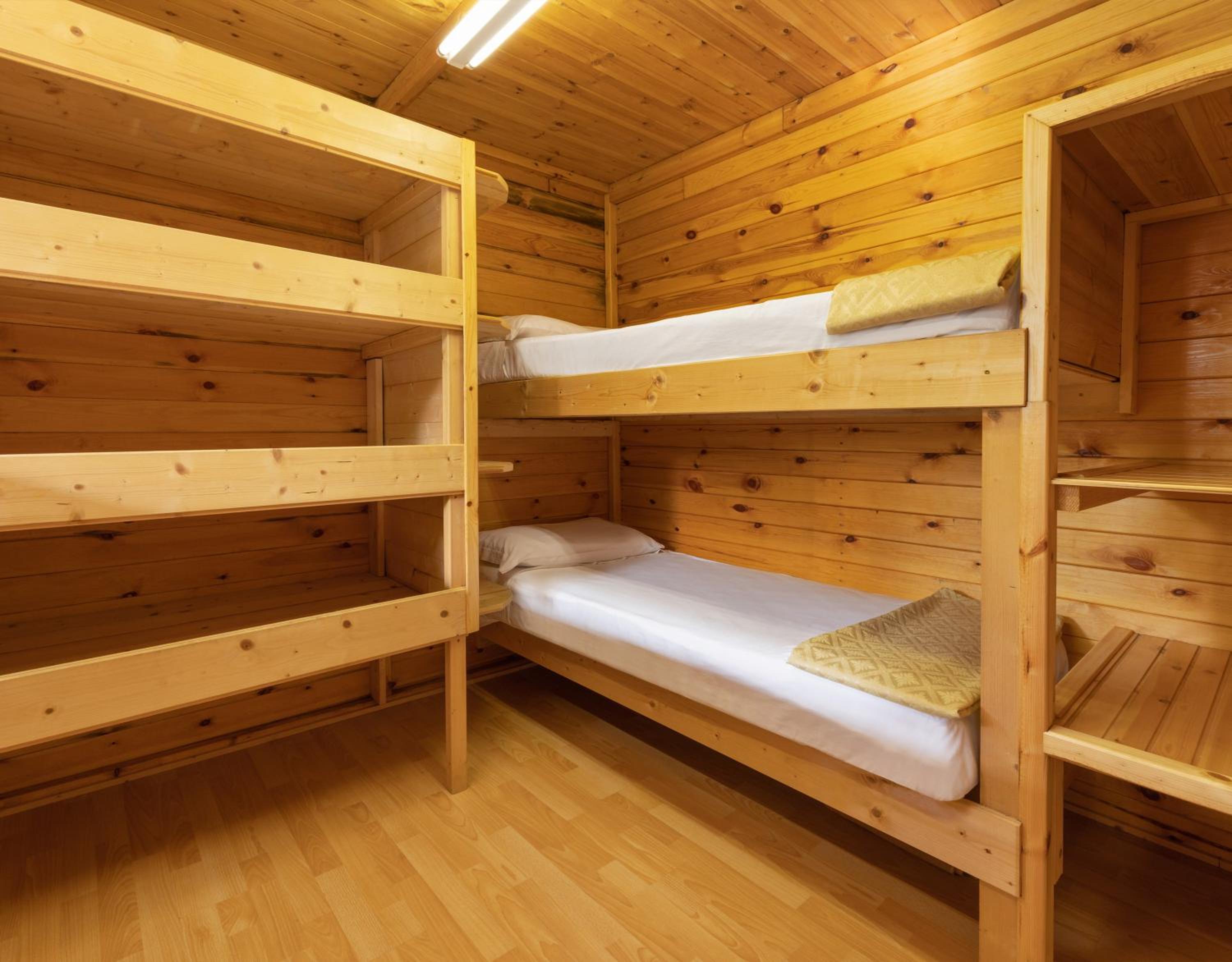 Three-Bedroom Chalet - A/C Extra Charge - Photo 4