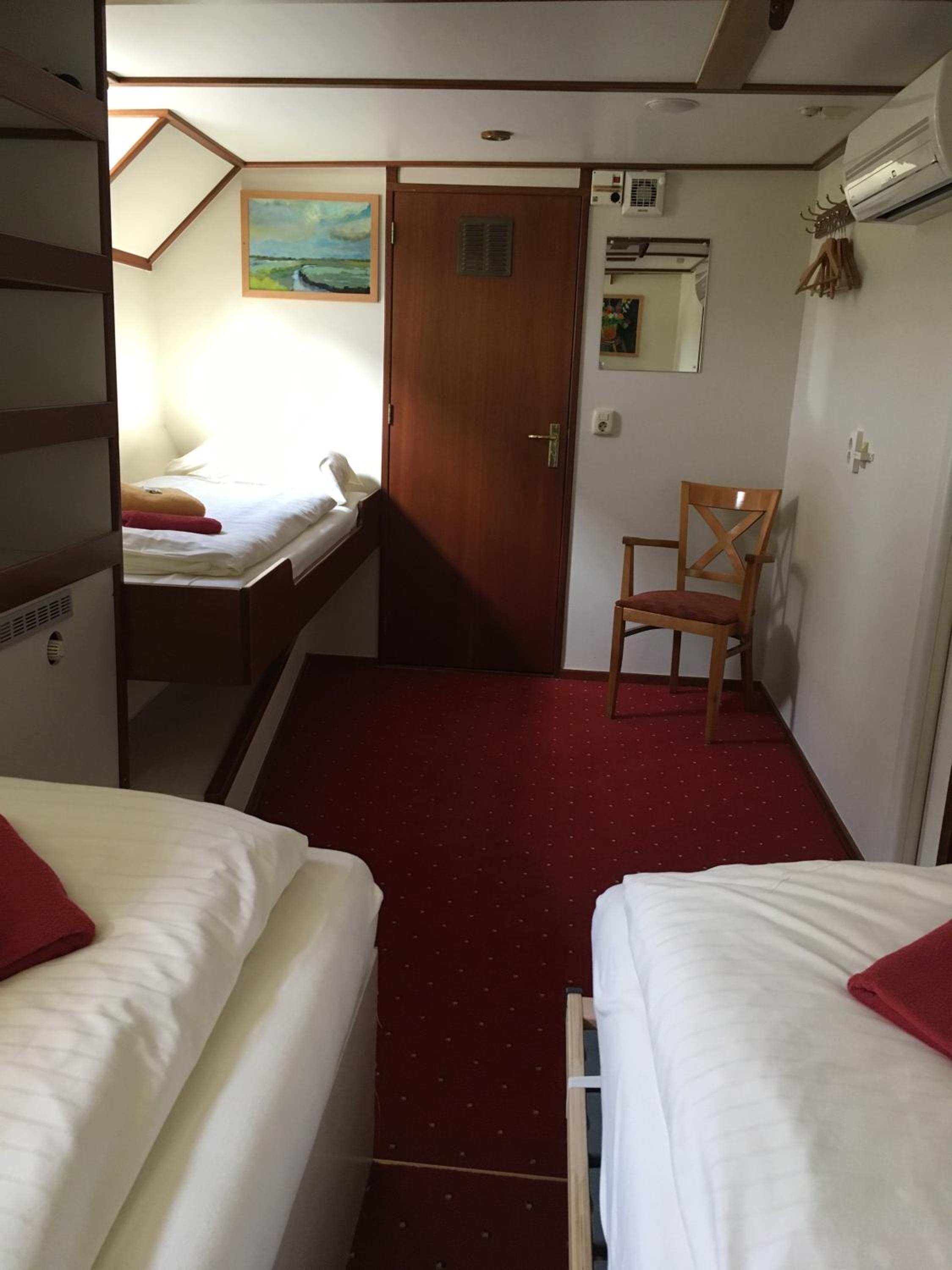 Triple Room photo 3