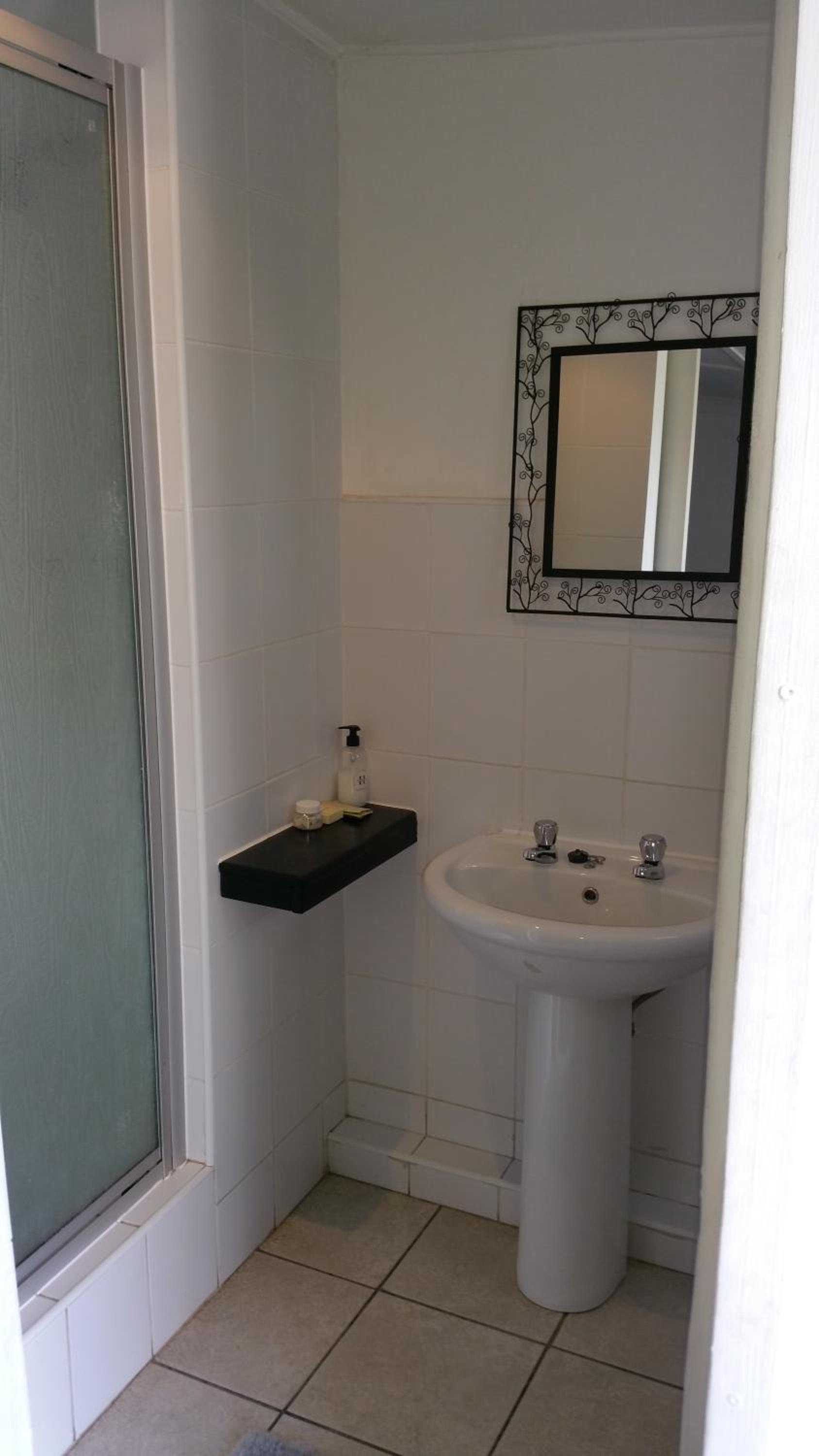 Double Room - Photo 2