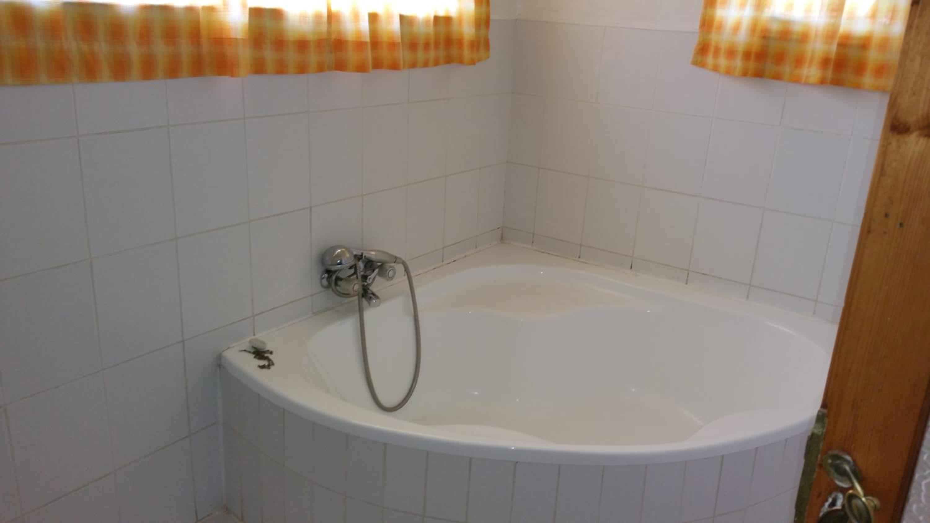Double Room - Photo 7