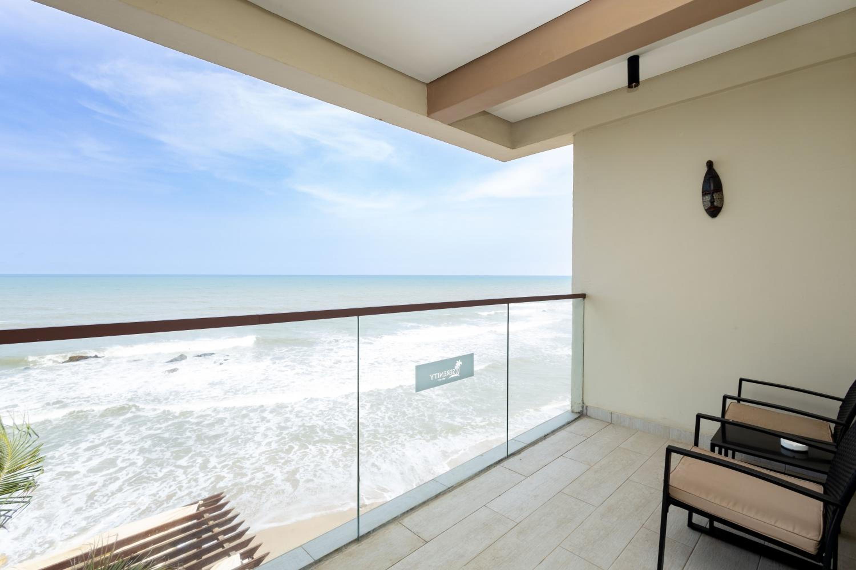 Deluxe Twin Room with Sea View photo 2