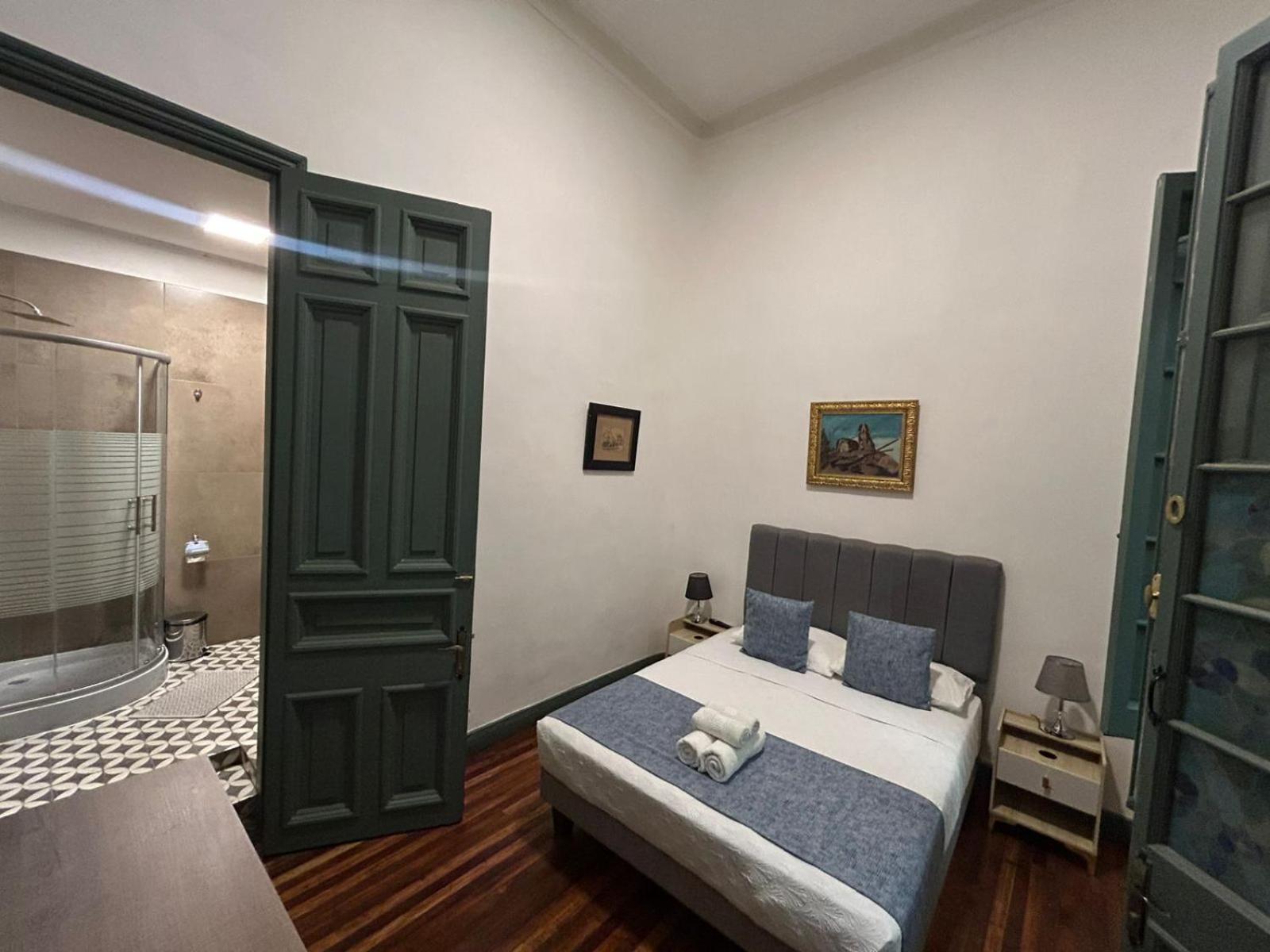 Double Room with Private Bathroom photo 3