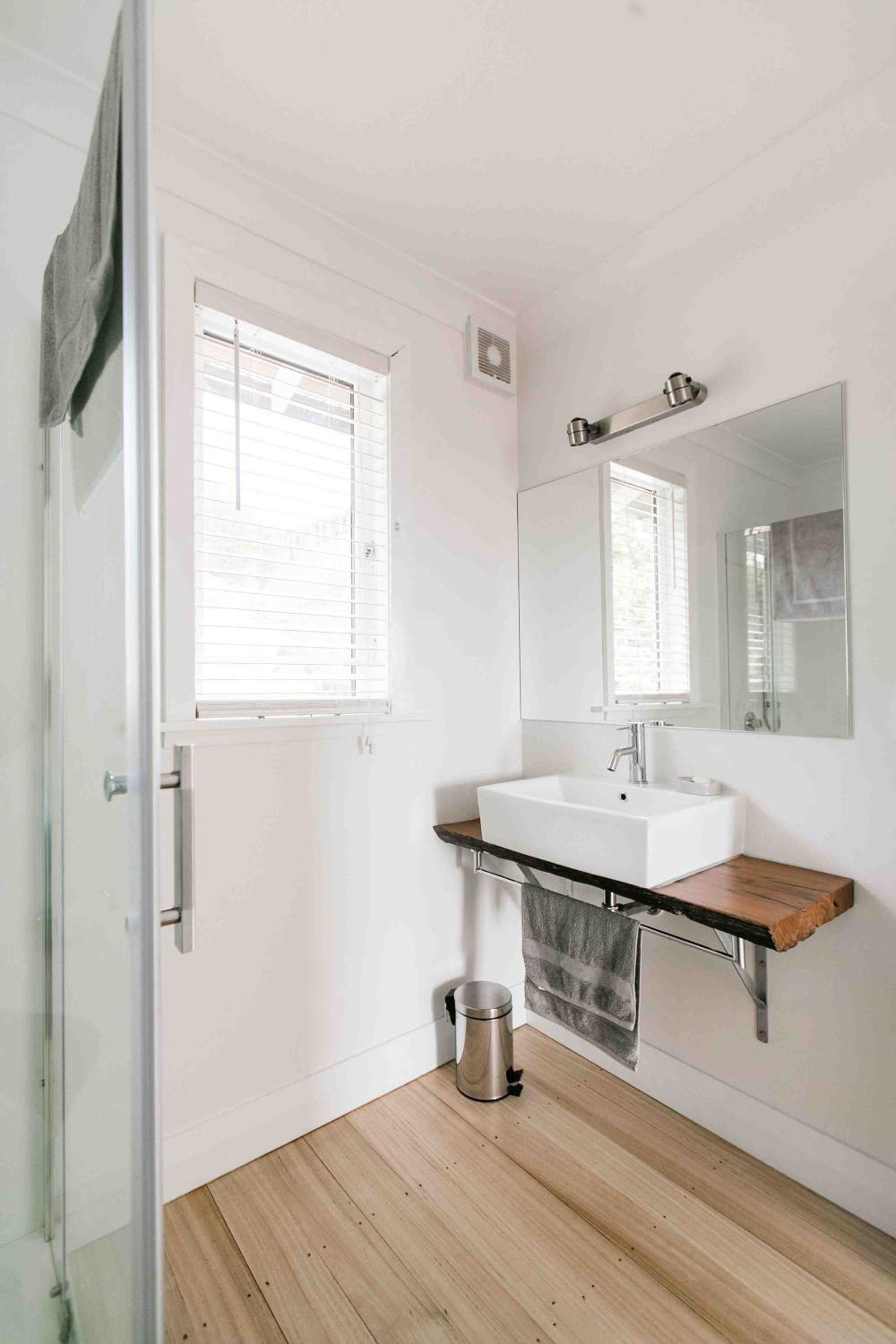 Seven-Bedroom House photo 2