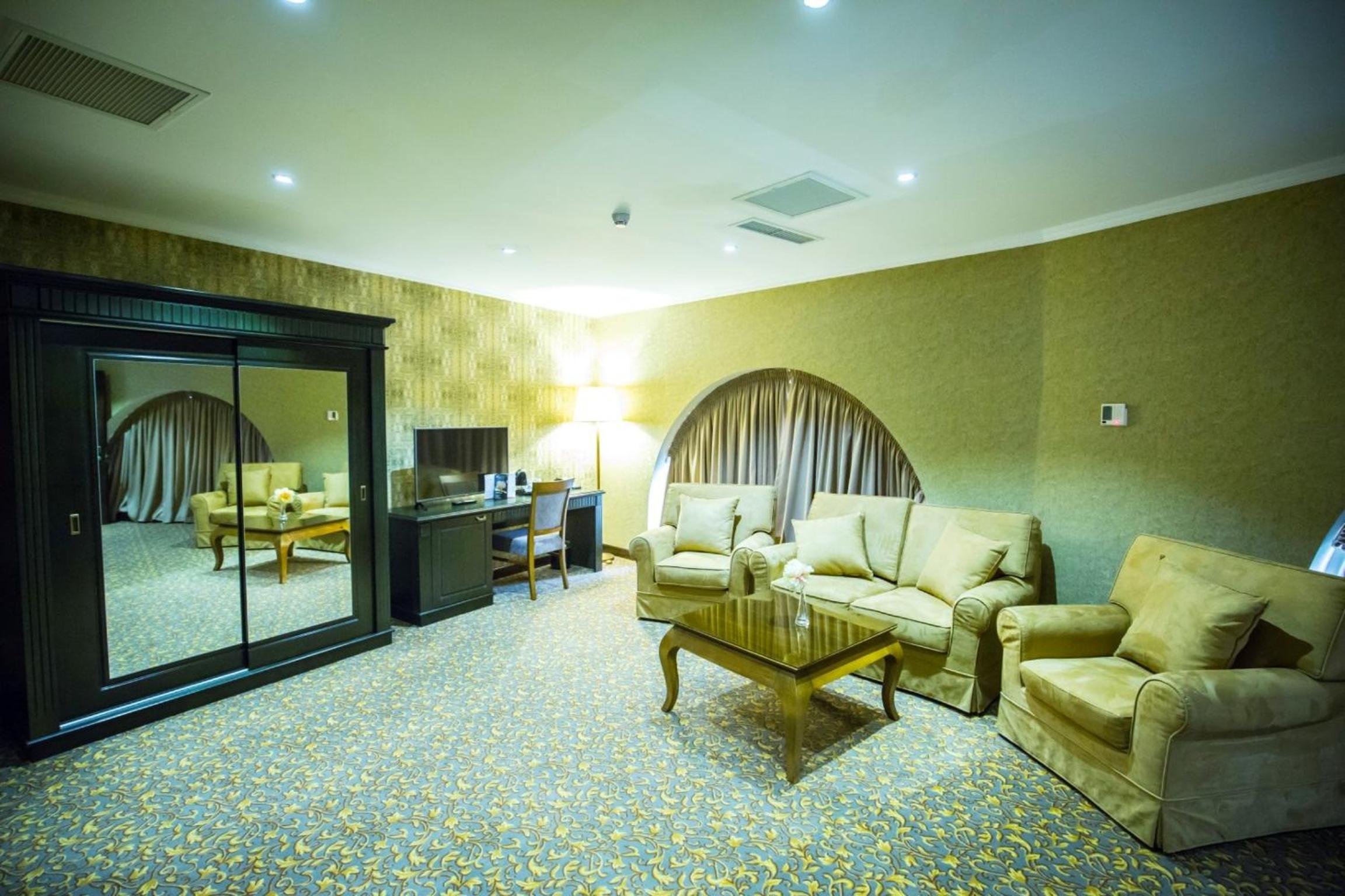 Executive Suite