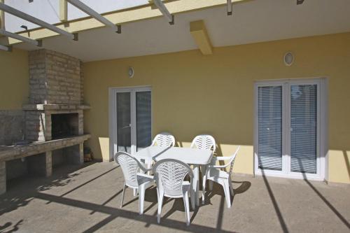Superior One-Bedroom Apartment with Terrace photo 2