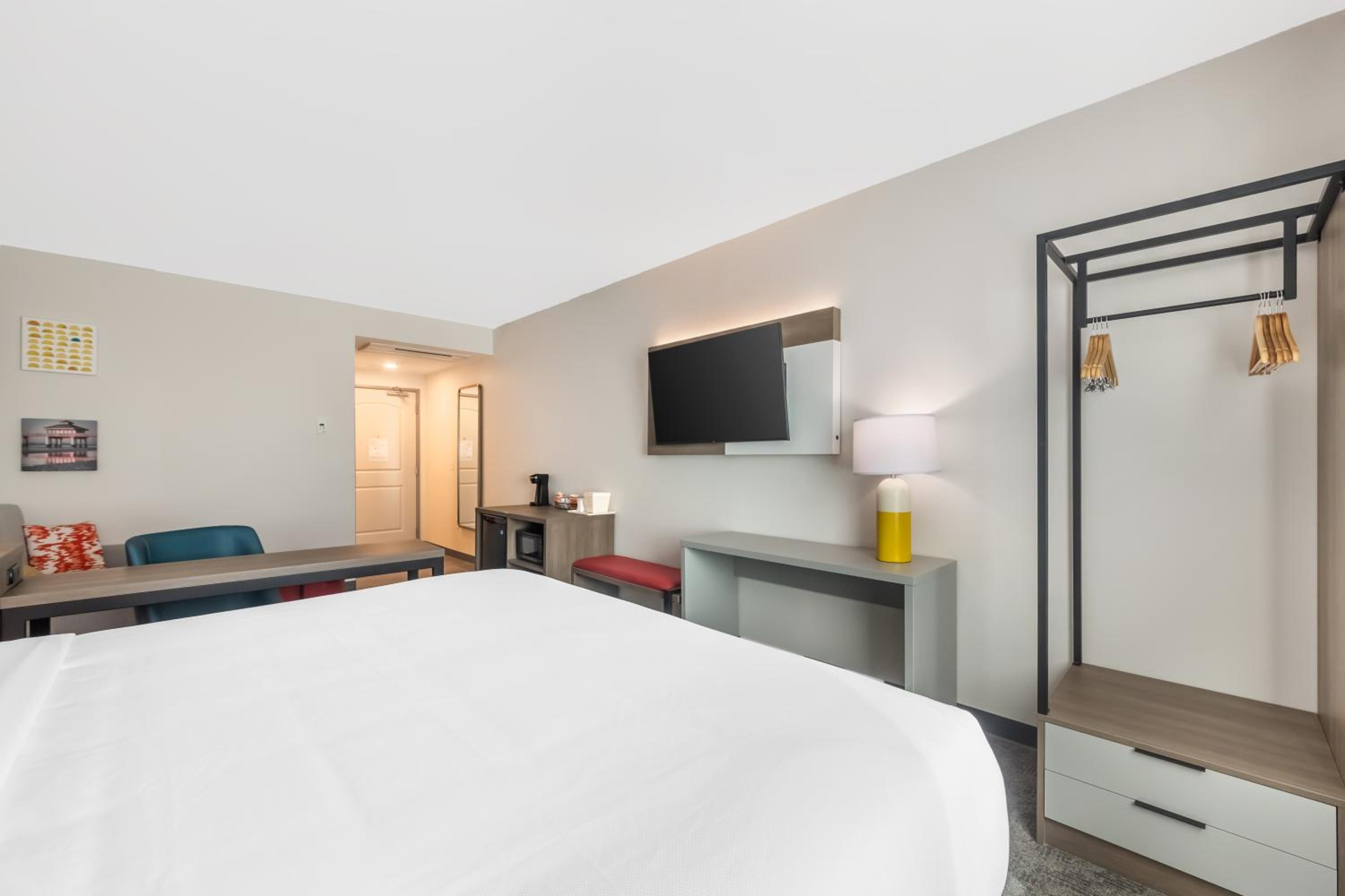 One Room Suite - Non Smoking