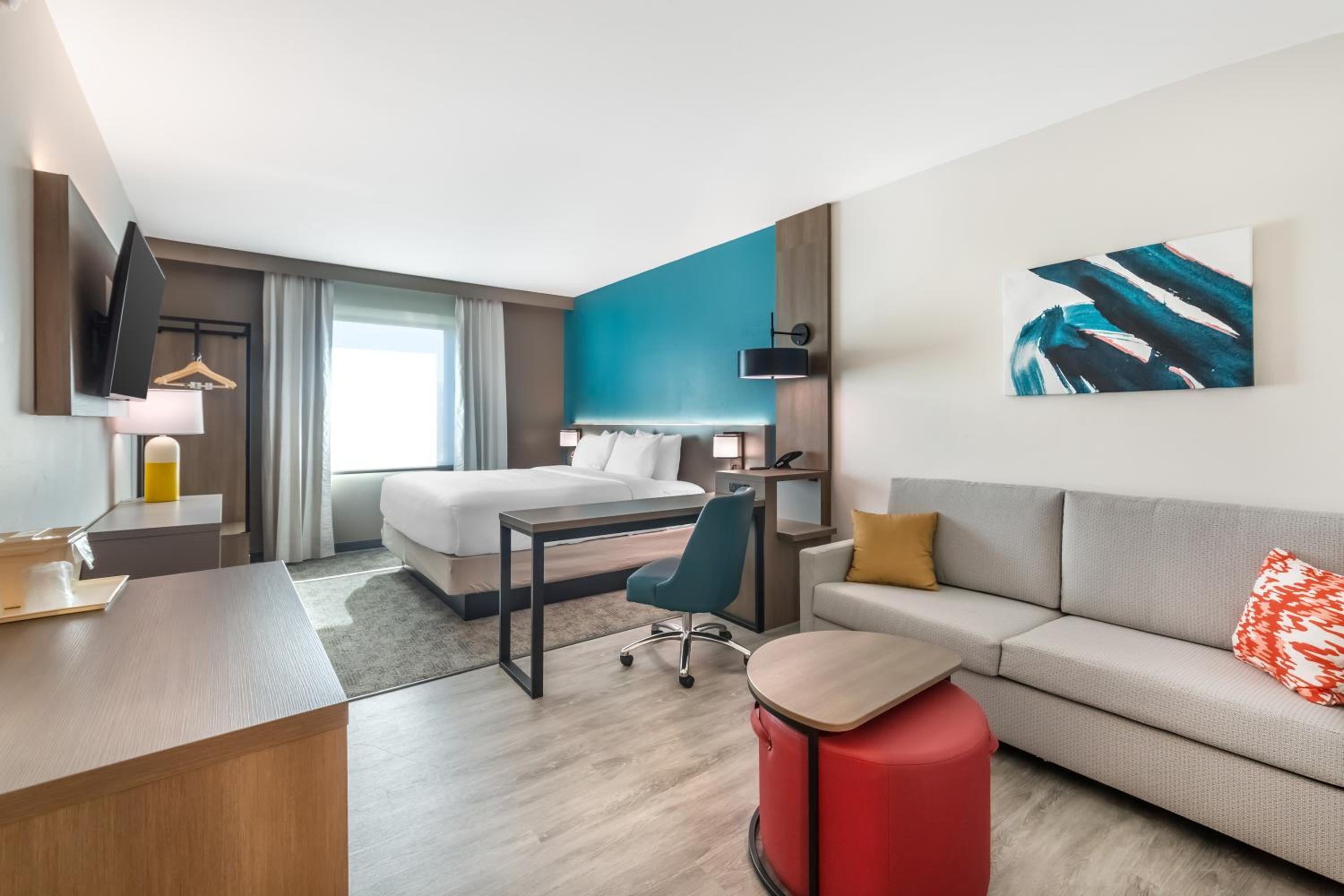 One Room King Suite with Sofa bed - Accessible Tub/Disability Access - Non Smoking