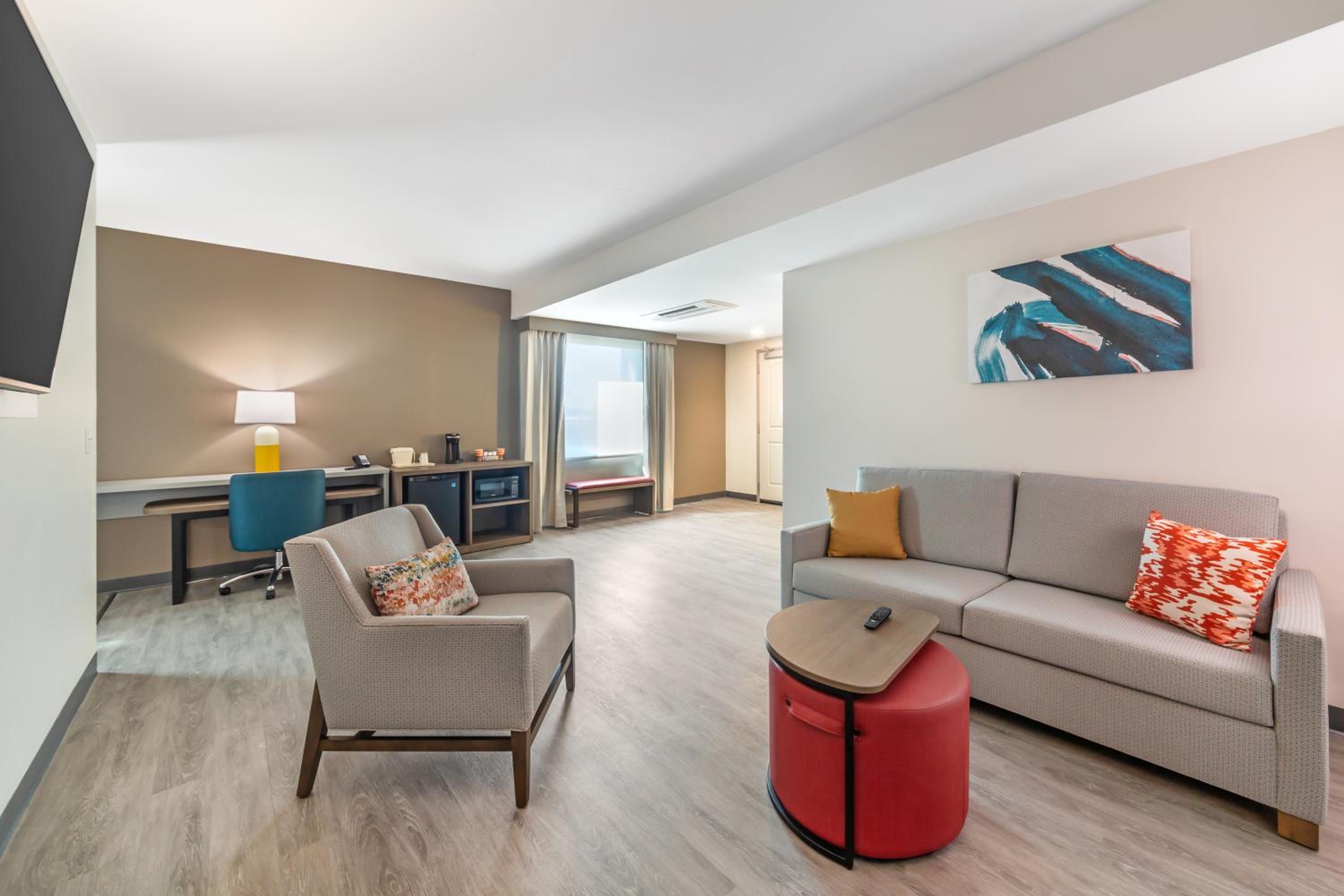 One Room King Suite with Sofa bed - Corner Suite - Non Smoking