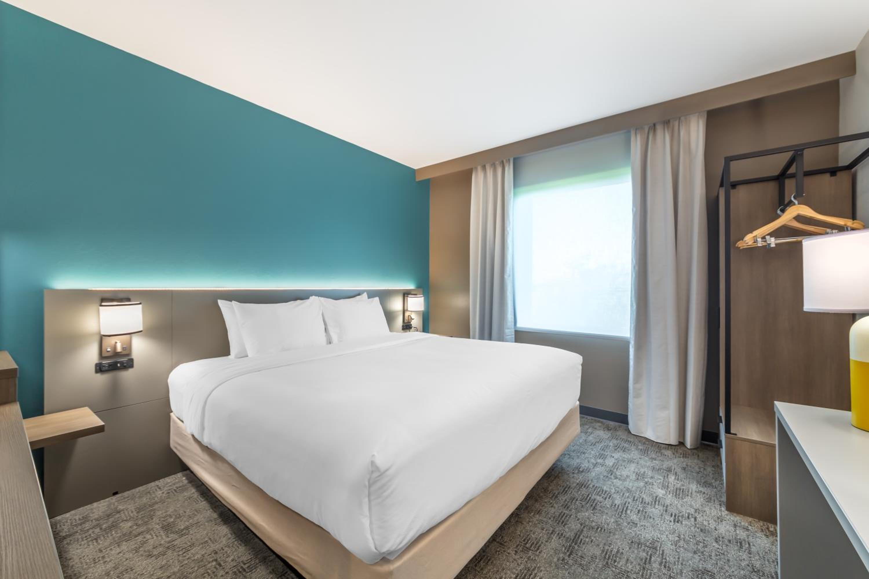 One Room Suite - Non Smoking