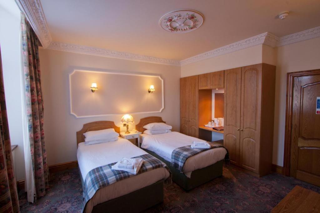 Standard Double or Twin Room photo 3