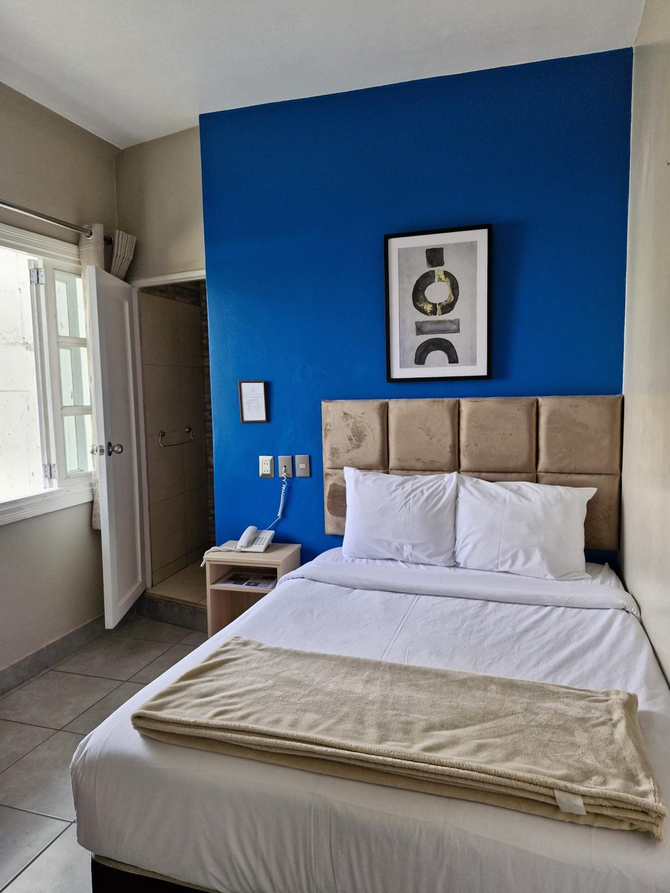 Standard Double Room photo 2