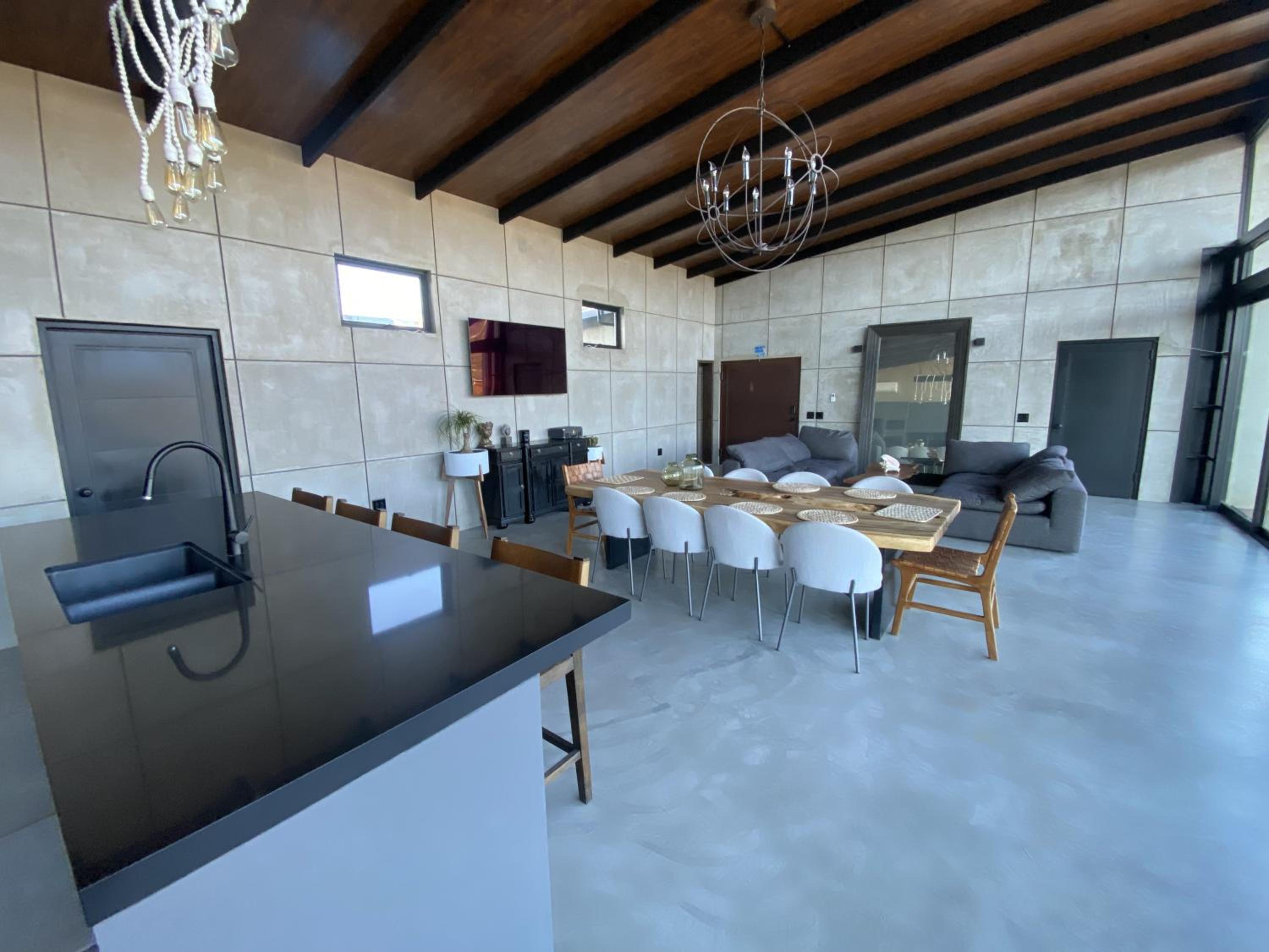Two-Bedroom House - Photo 12