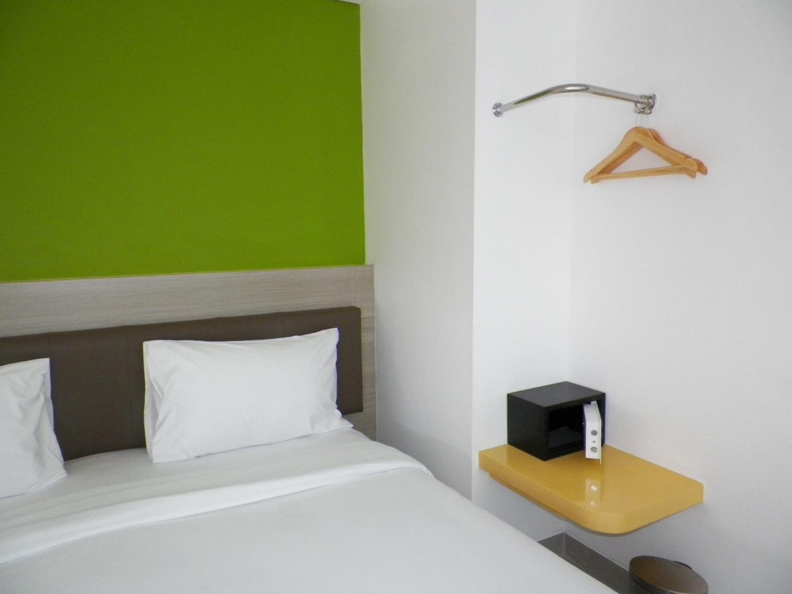 Smart Queen Room photo 3