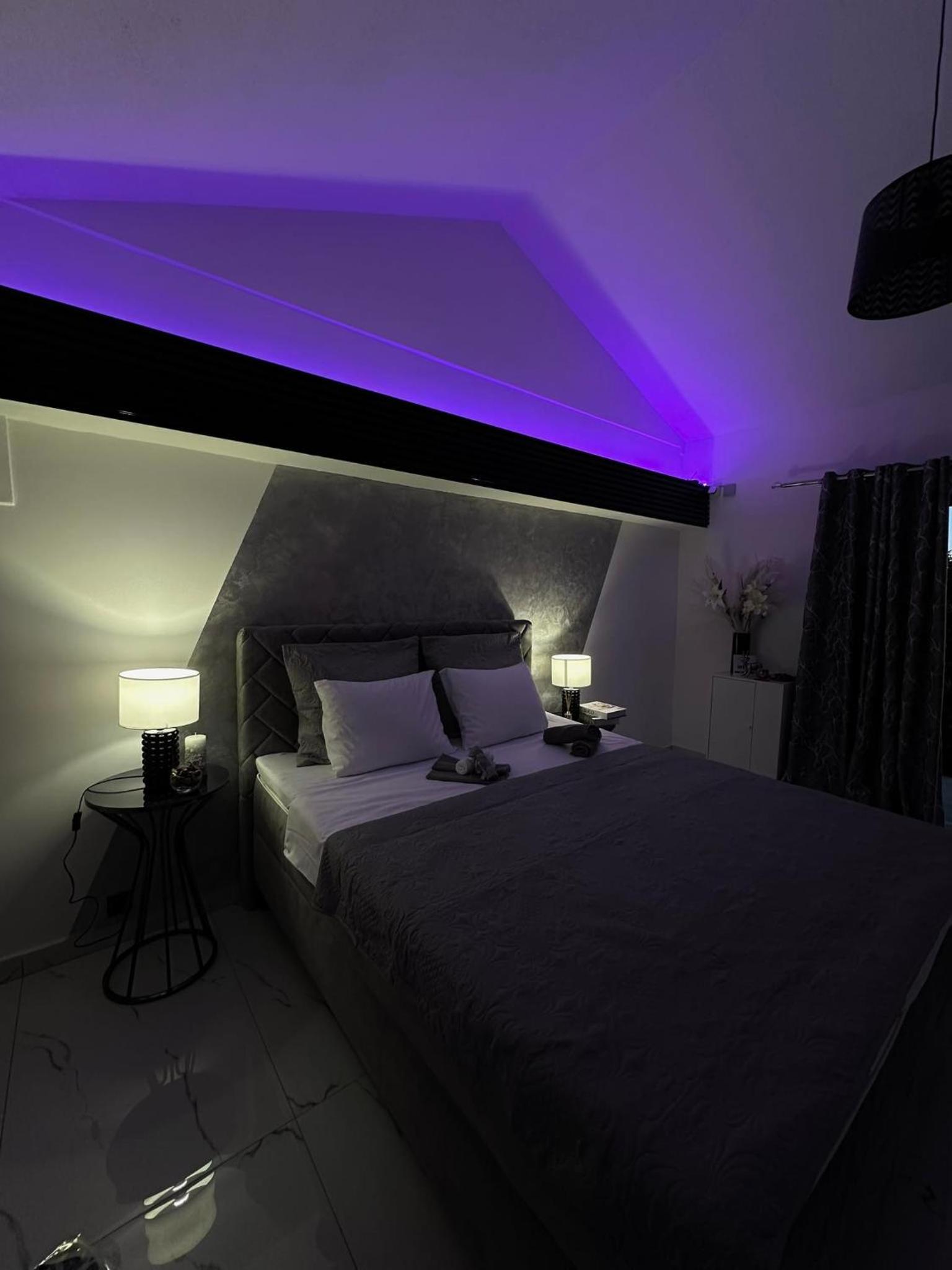 Deluxe Double or Twin Room with Sea View photo 1