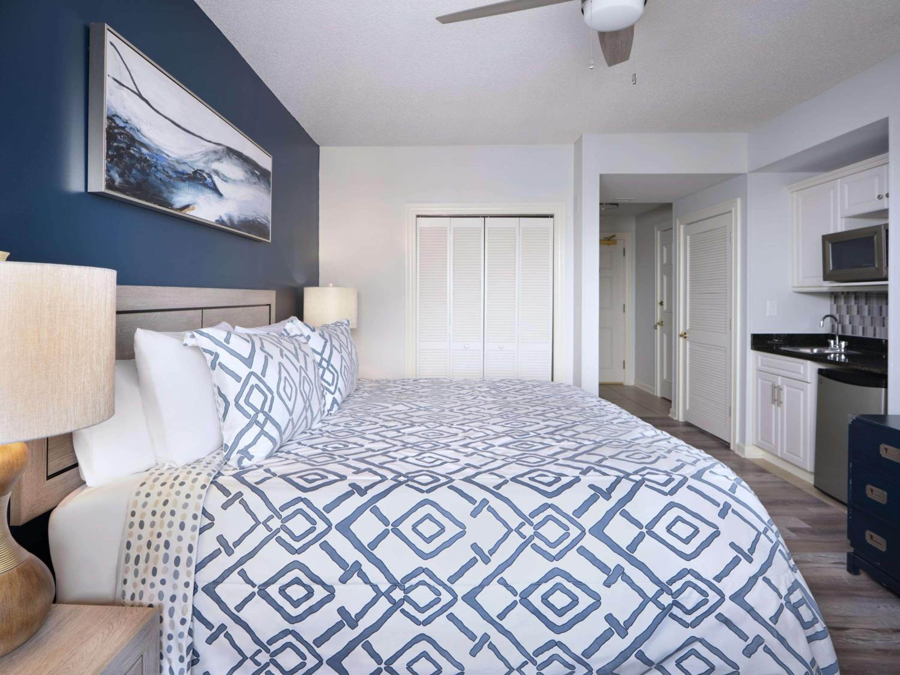 Condo - Photo 3