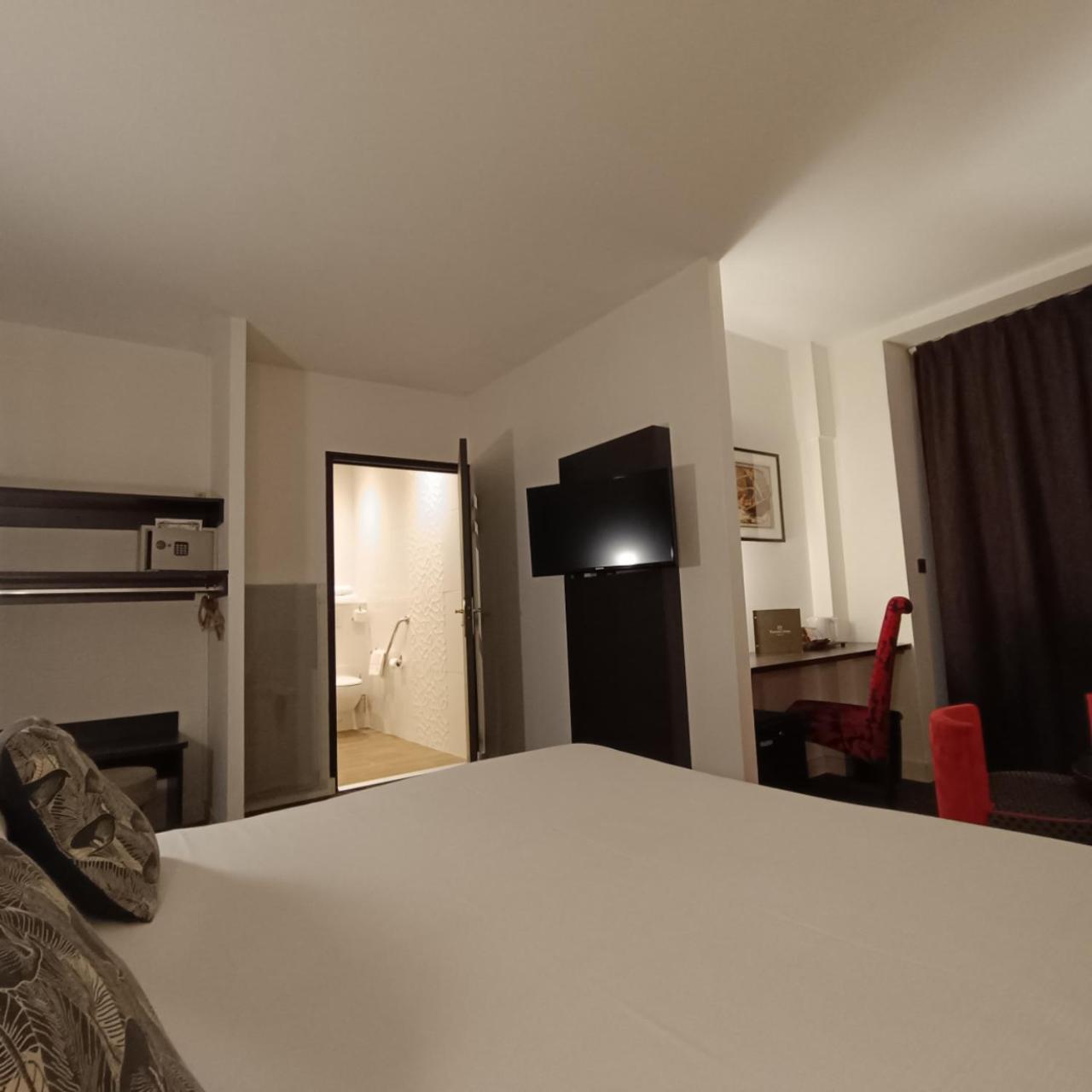 Hôtel Voltaire Opéra, Photo 3