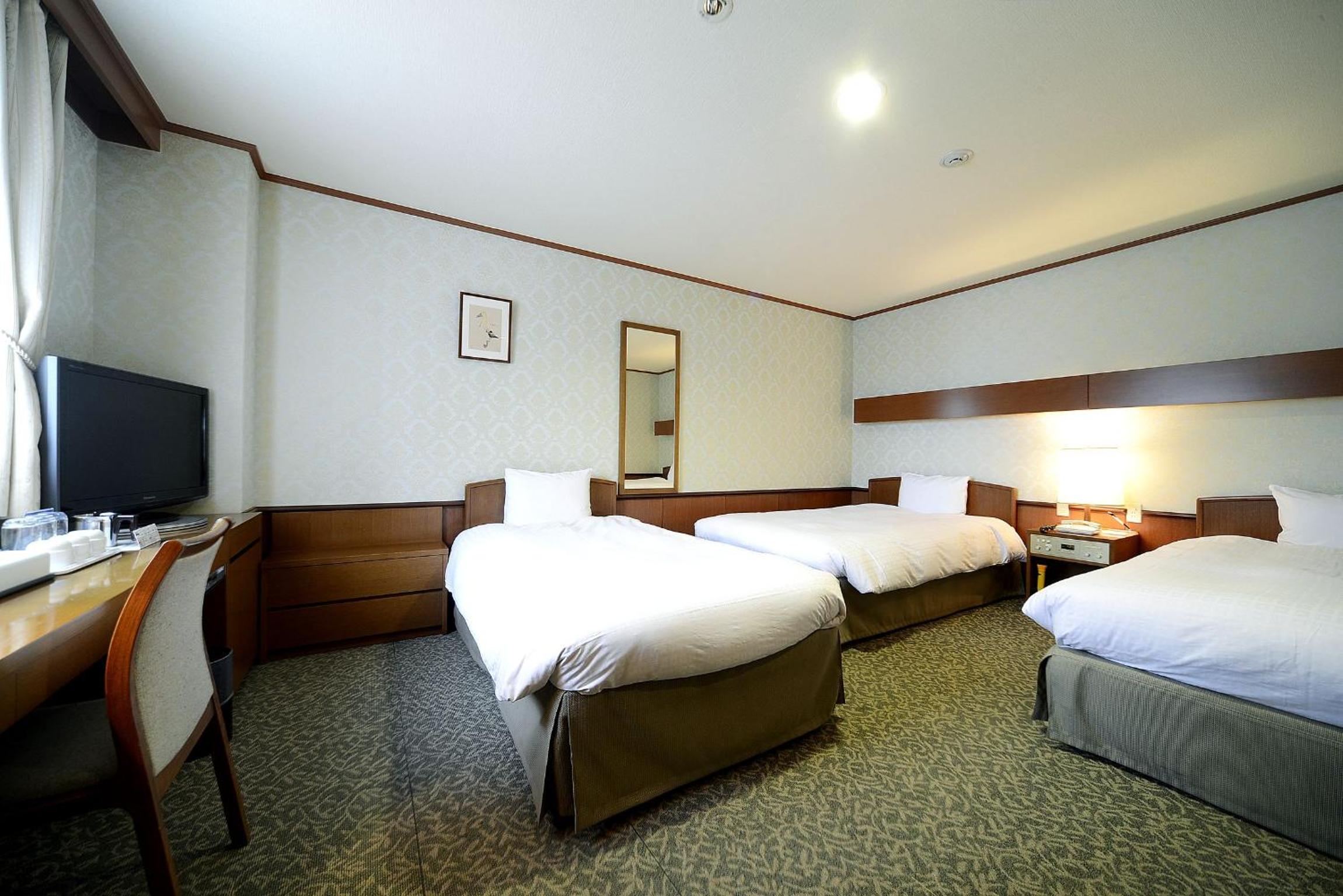Triple Room - Non-Smoking photo 1